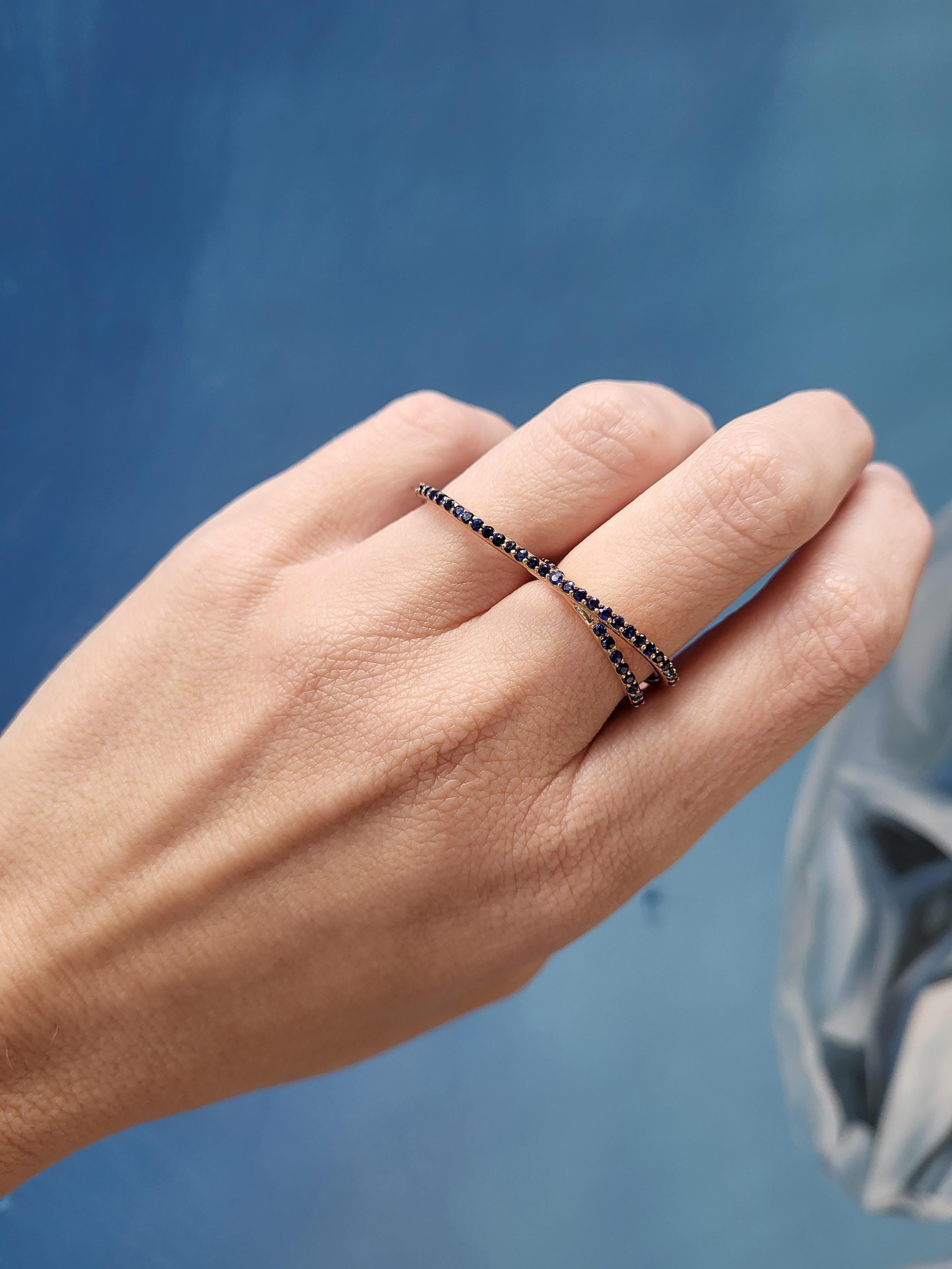0.90 Carat Multi Finger Blue Sapphire Ring For Sale 4