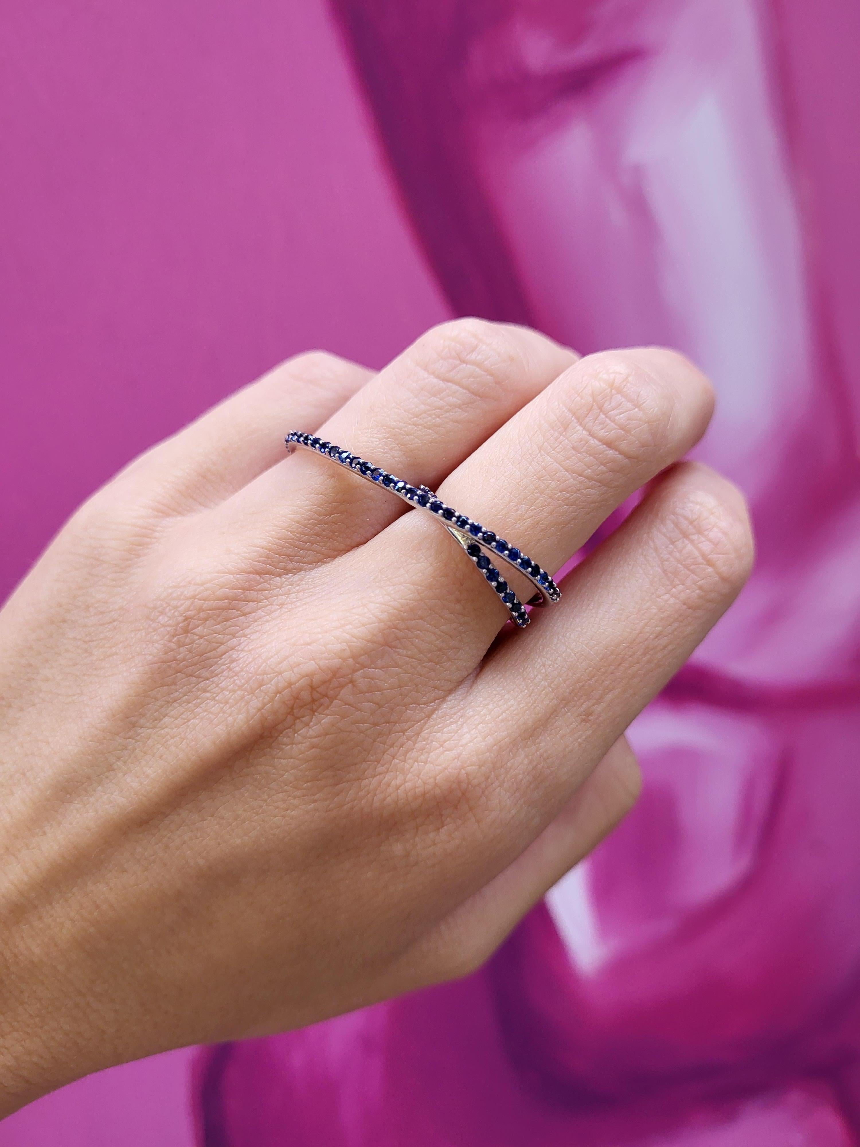 0.90 Carat Multi Finger Blue Sapphire Ring For Sale 7