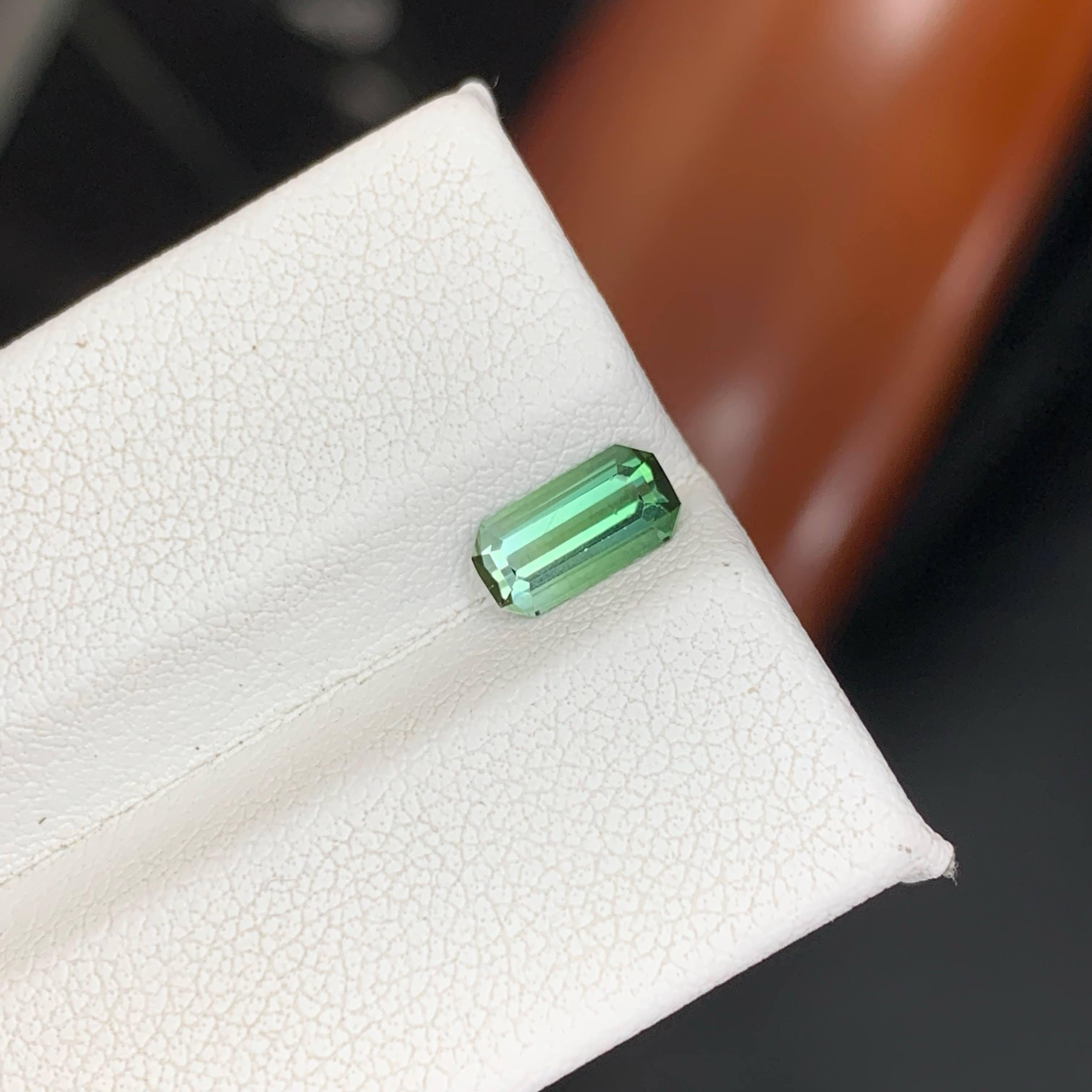 0.90 Carat Natural Loose Bi Color Tourmaline Stone Emerald Cut Afghan Gemstone für Damen oder Herren im Angebot