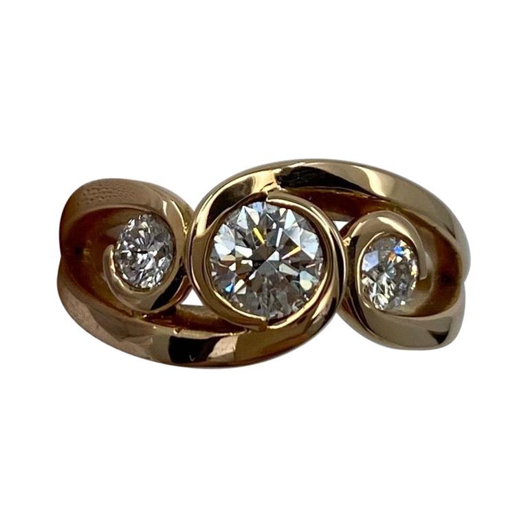 0.90 Carat Rose Gold 18 Karat Diamond Three-Stone Trilogy Swirl Scroll Ring For Sale