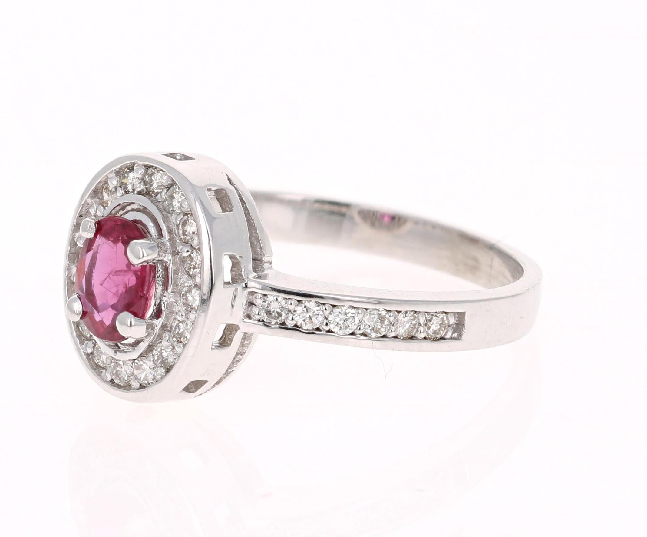 Contemporary 0.90 Carat Ruby Diamond 14 Karat White Gold Ring For Sale