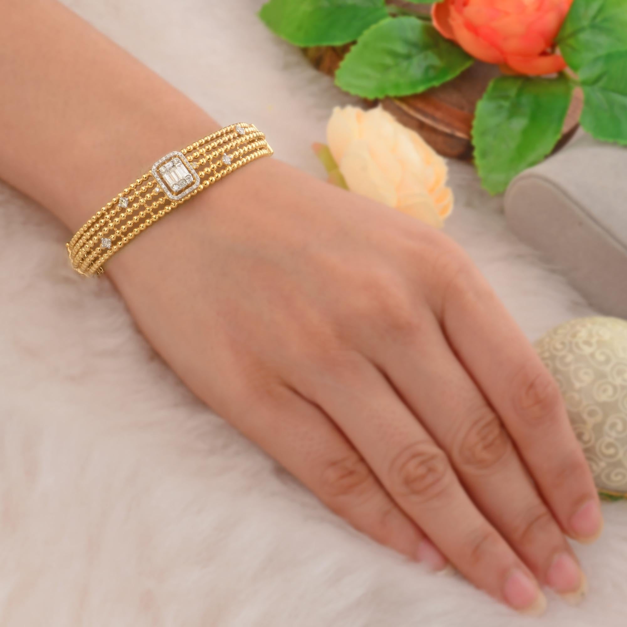 Women's Natural 0.90 Carat Baguette Diamond Bracelet 14 Karat Yellow Gold Fine Jewelry For Sale