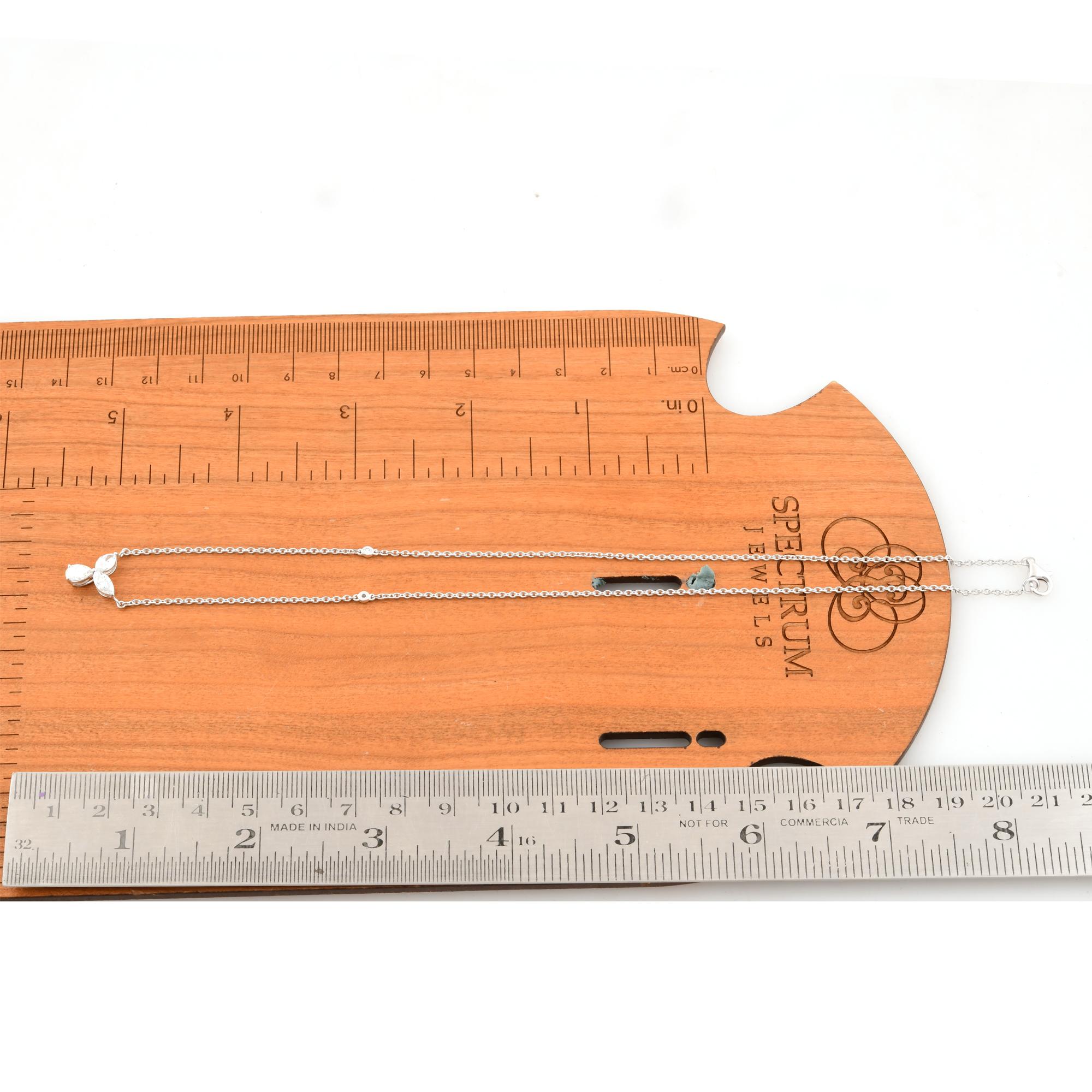 Collier pendentif breloque en or blanc 18 carats avec diamants taille poire marquise de 0,90 carat SI/H Neuf - En vente à Diera, Dubai