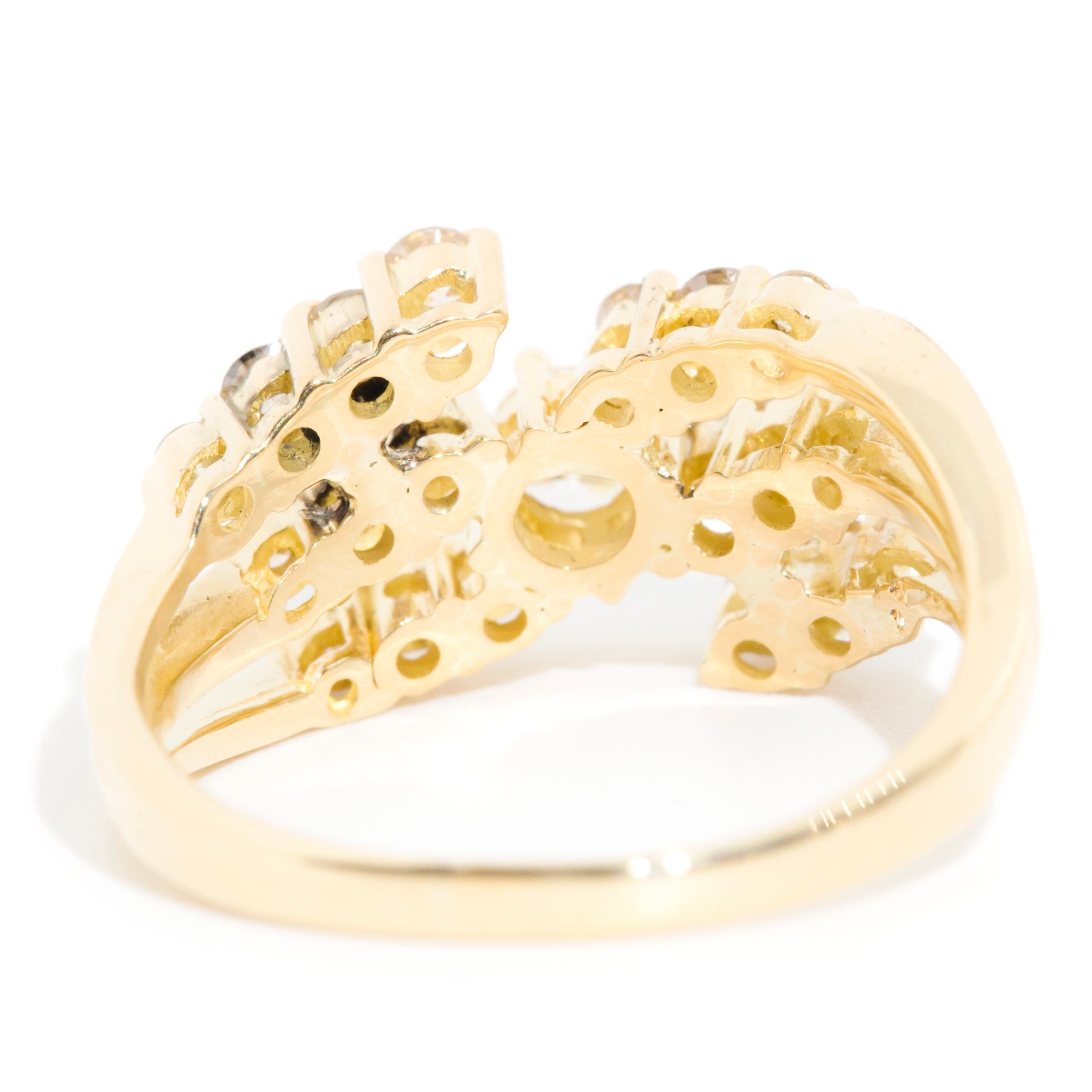 0.90 Carats Round Brilliant Diamond Vintage Cluster Ring 18 Carat Yellow Gold 4