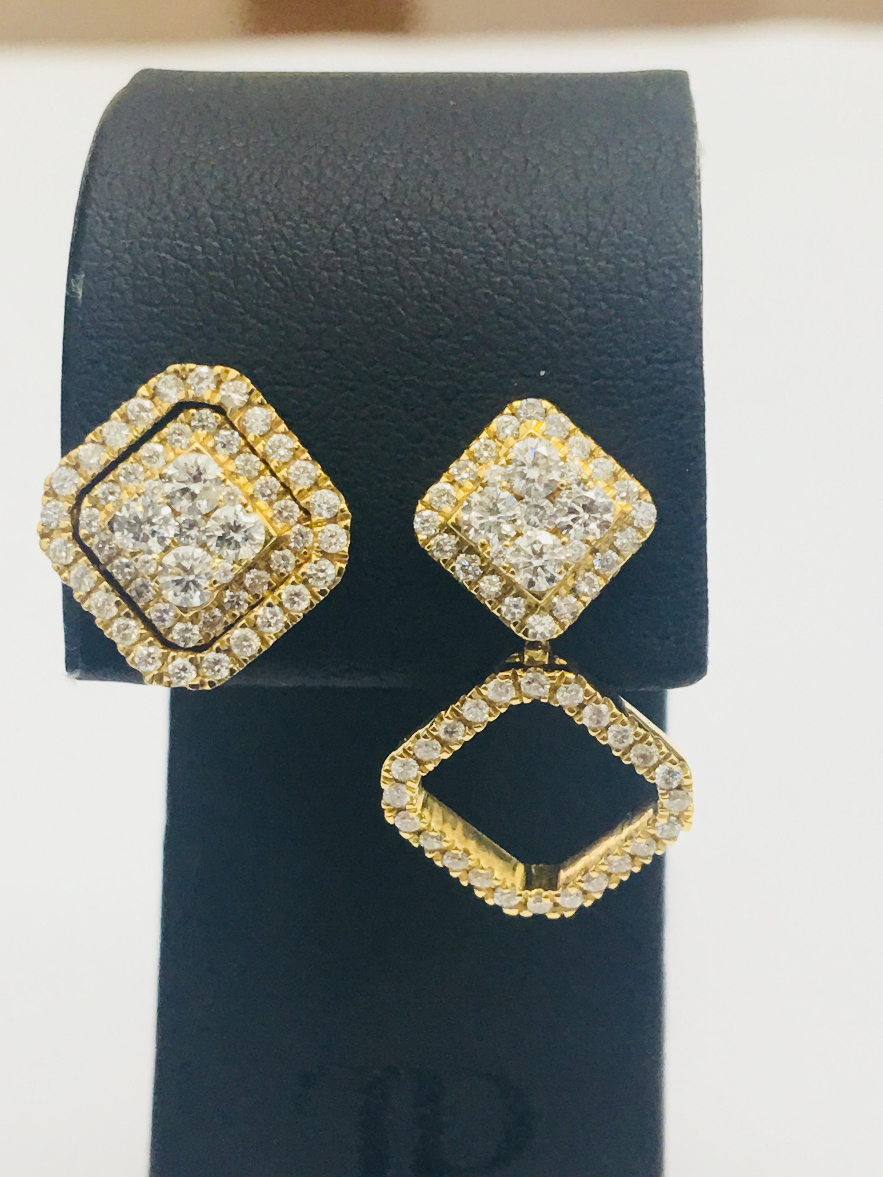 0,90 Karat runder Diamant Fancy 18 KT Gold Wandelbare Cluster-Tropfen-Ohrringe  (Rundschliff) im Angebot