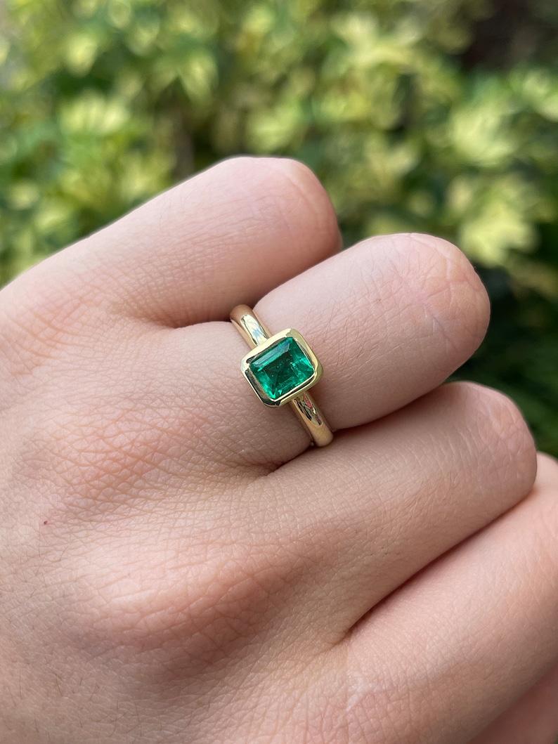 0,90 Karat 18K kolumbianischer Smaragd Solitär Ring - AAA Qualität 1