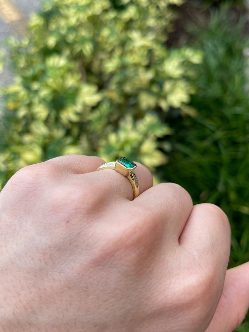 0,90 Karat 18K kolumbianischer Smaragd Solitär Ring - AAA Qualität 3