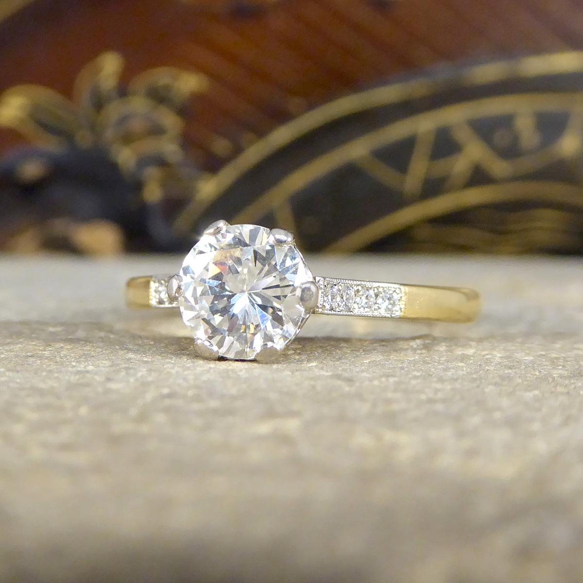 0.90ct Diamond Solitaire Engagement Ring in 18ct Yellow Gold and Platinum In Excellent Condition In Yorkshire, West Yorkshire