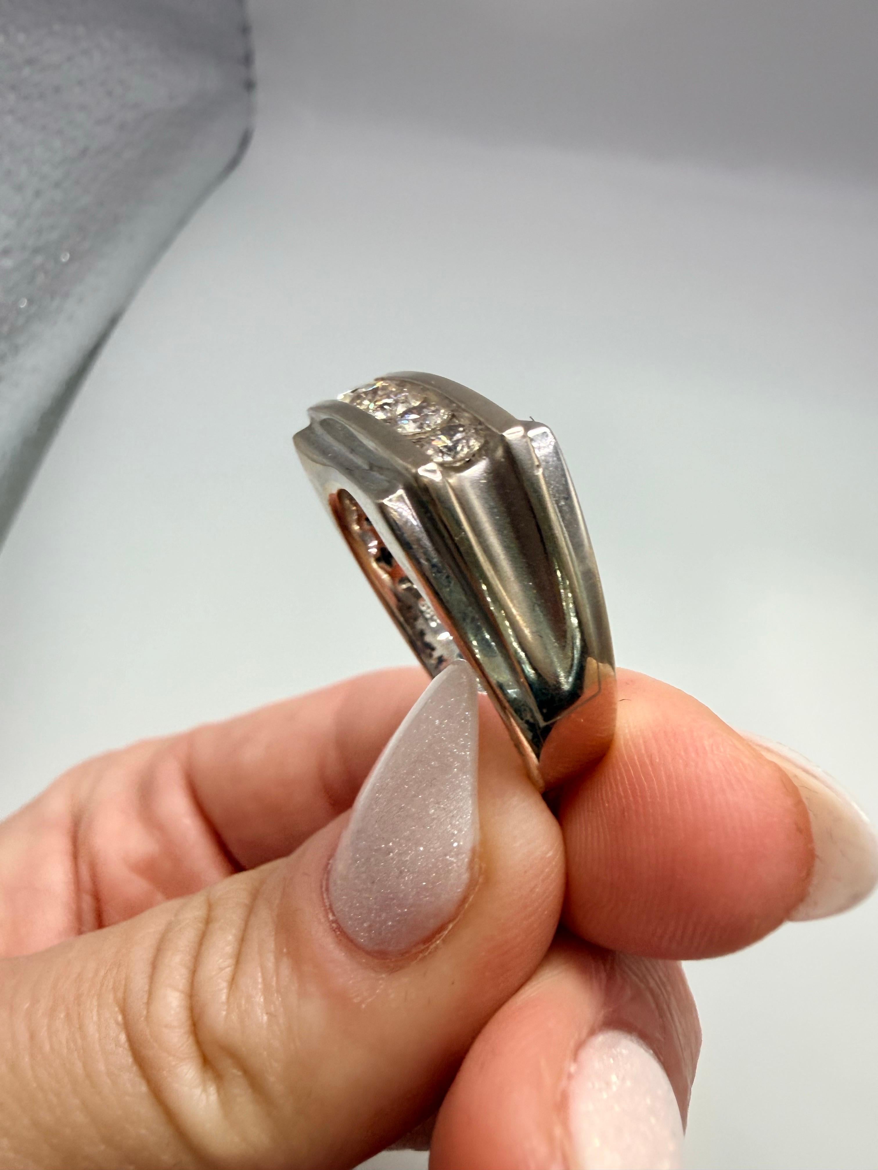 0,90ct Diamant Ehering 14kt Gold im Angebot 5