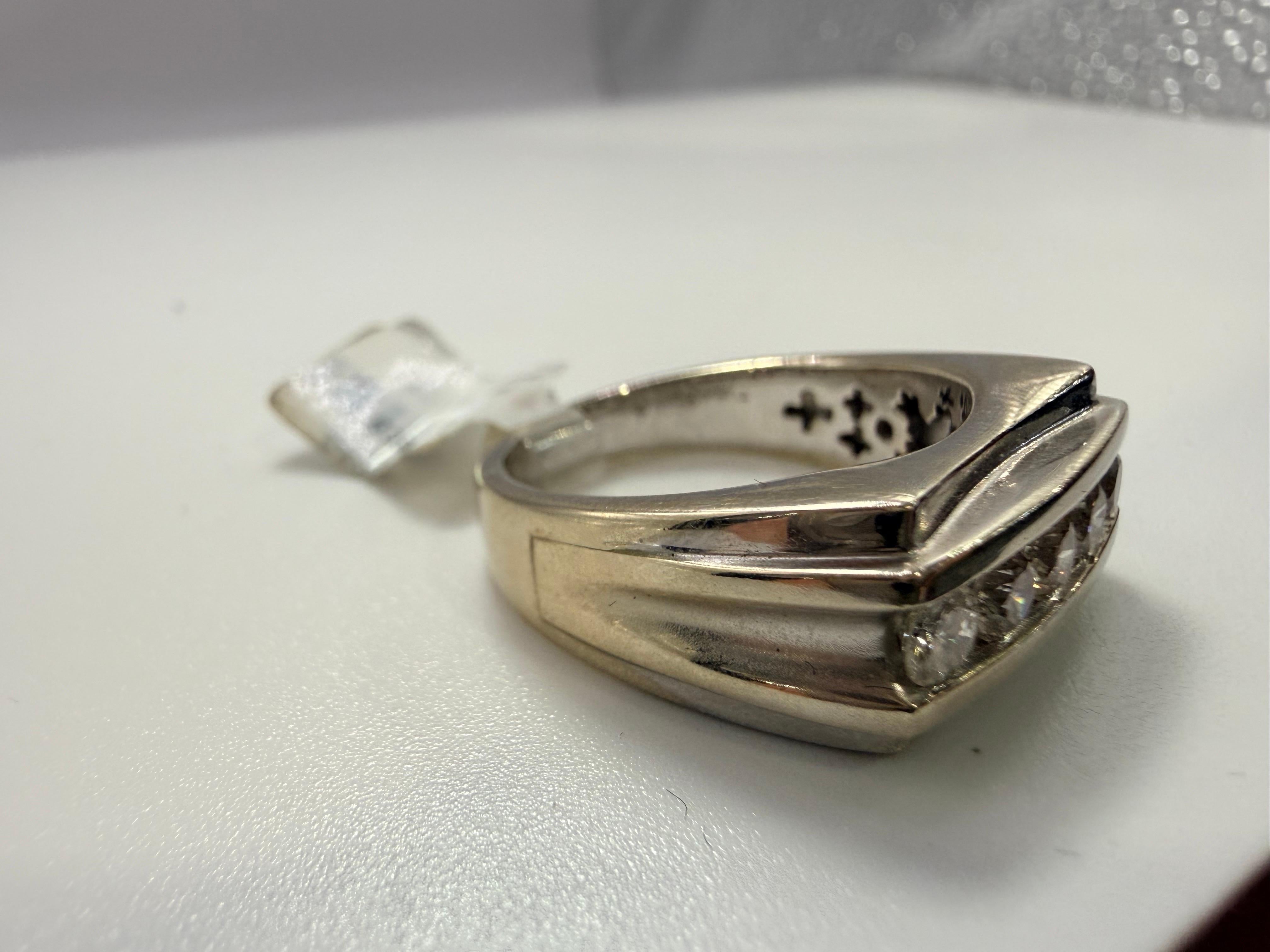 0,90ct Diamant Ehering 14kt Gold im Angebot 1