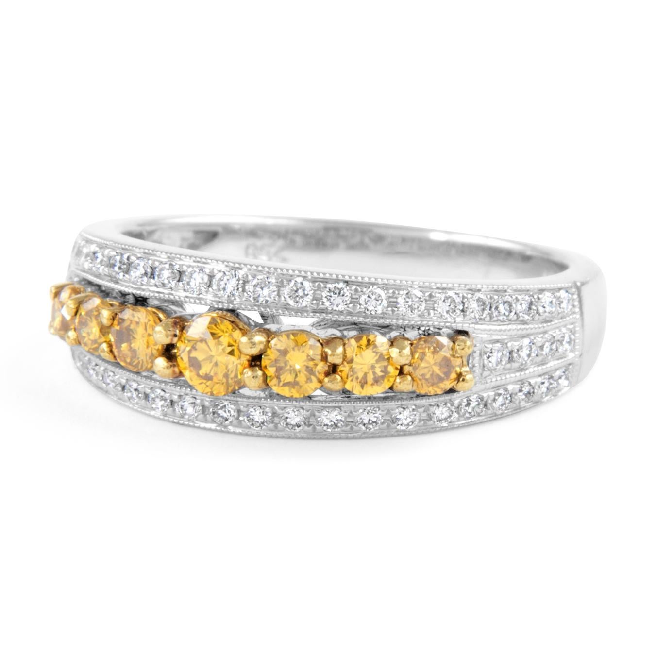 Contemporain Bague cocktail bicolore 18 carats avec diamant jaune foncé fantaisie de 0,90 carat en vente