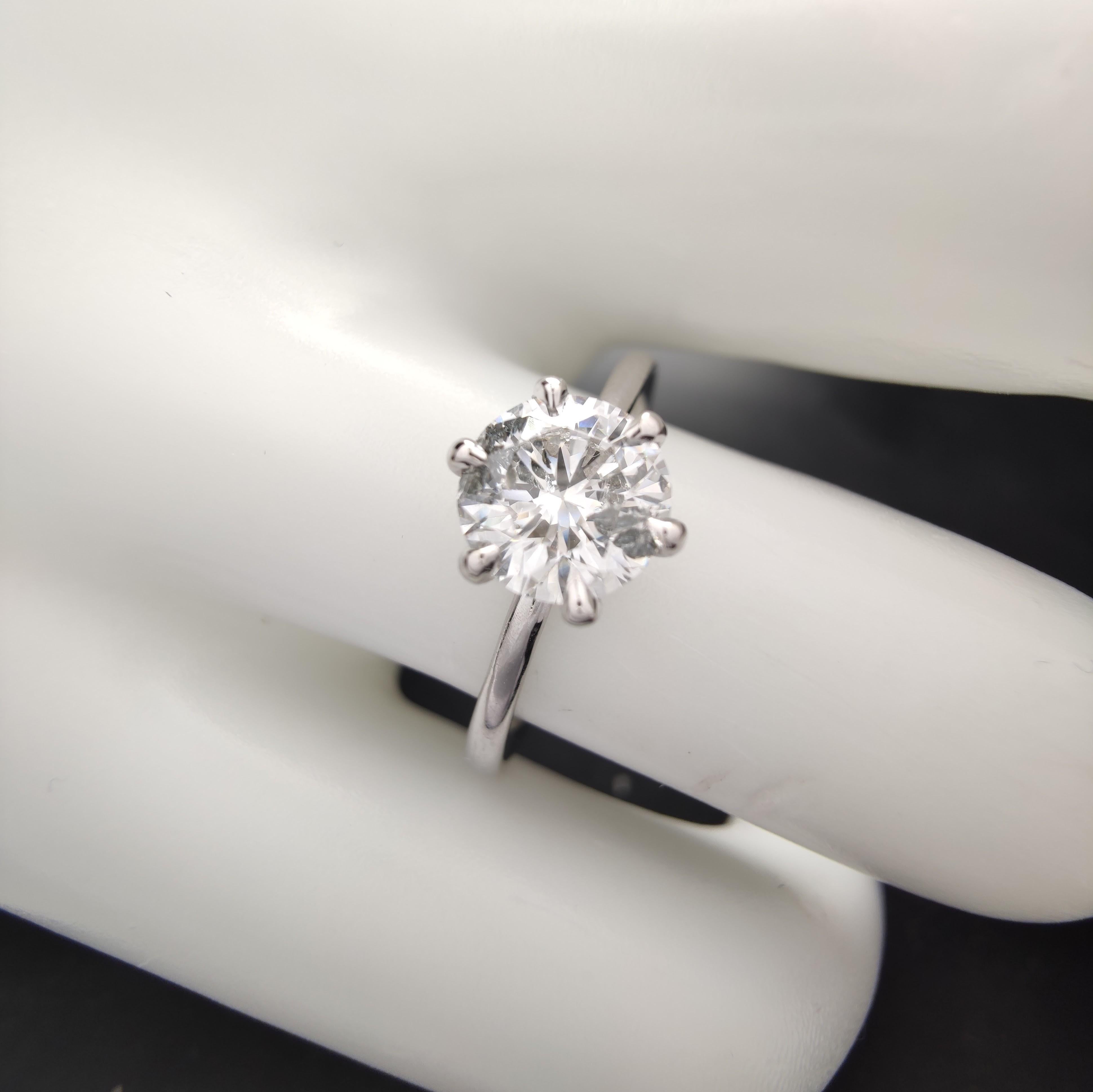 Brilliant Cut 0.90ct Natural Diamond Engagement Ring 18K White Gold IGI Certified gift for her For Sale