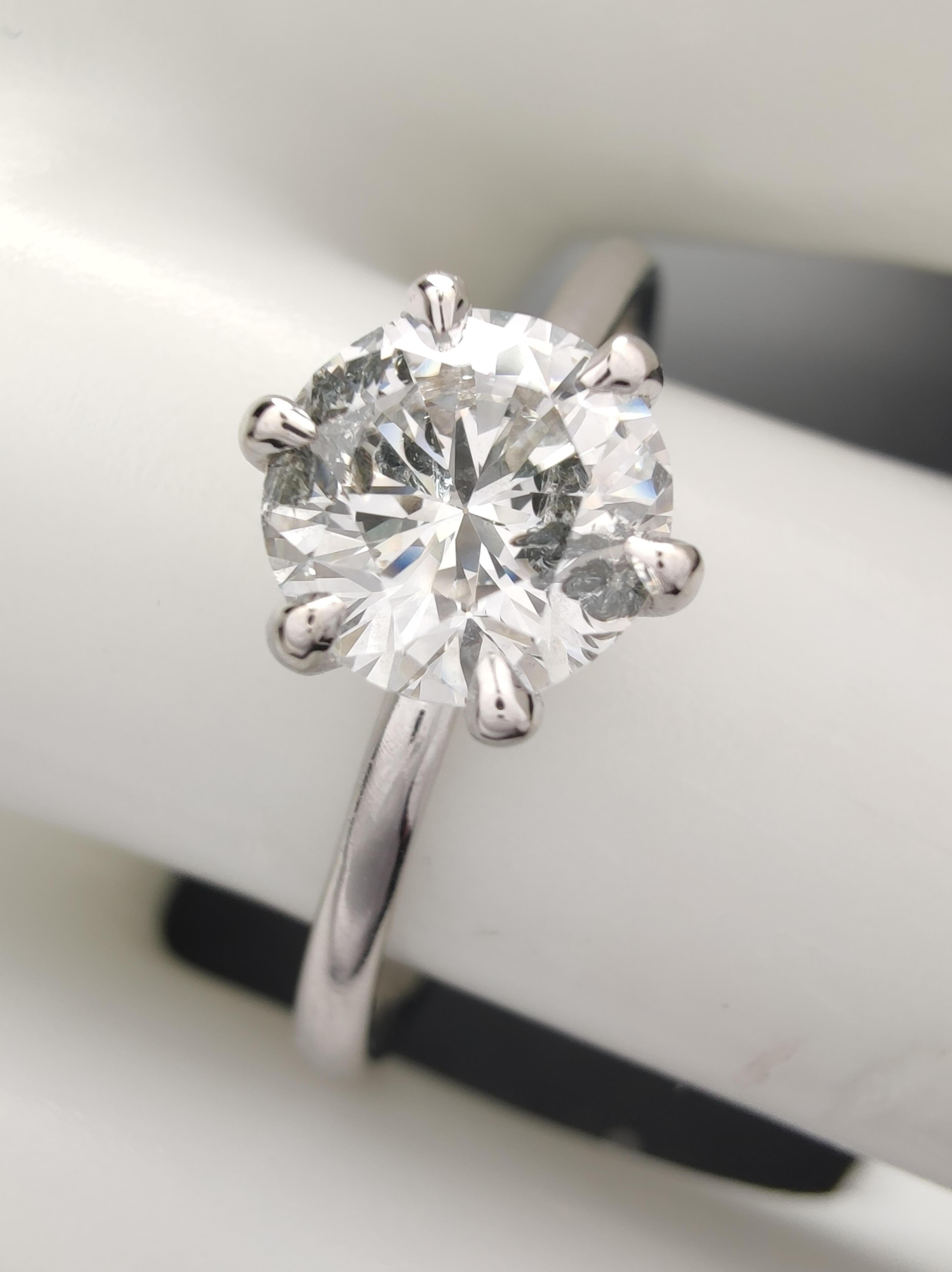 0.90ct Natural Diamond Engagement Ring 18K White Gold IGI Certified gift for her In New Condition For Sale In Sant Josep de sa Talaia, IB