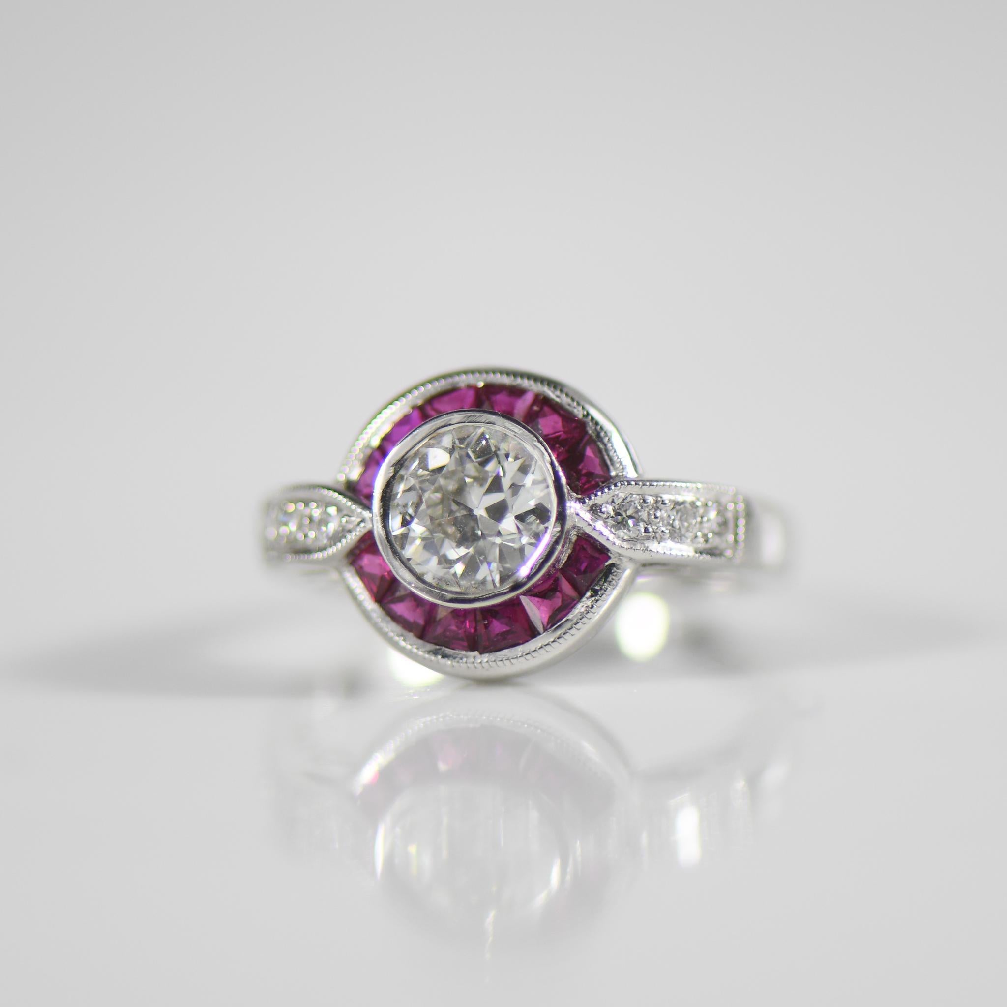 0,90ct Old European Cut Diamant & Französisch Cut Rubin Art Deco inspiriert 18K Ring Damen im Angebot