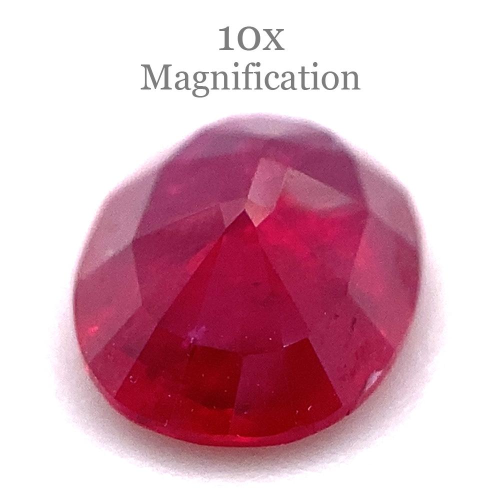 0.90ct Oval Red Ruby from Mozambique In New Condition For Sale In Toronto, Ontario