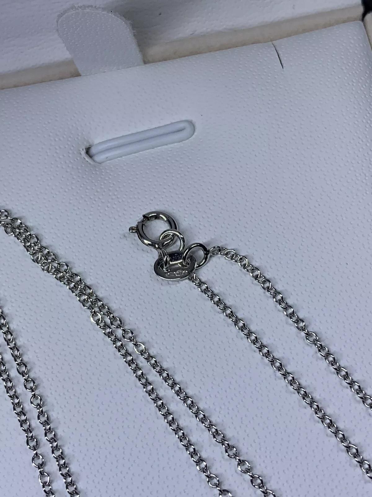 Pendentif en or blanc 18 carats Rubis Burma de 0,90ct. Neuf - En vente à London, GB