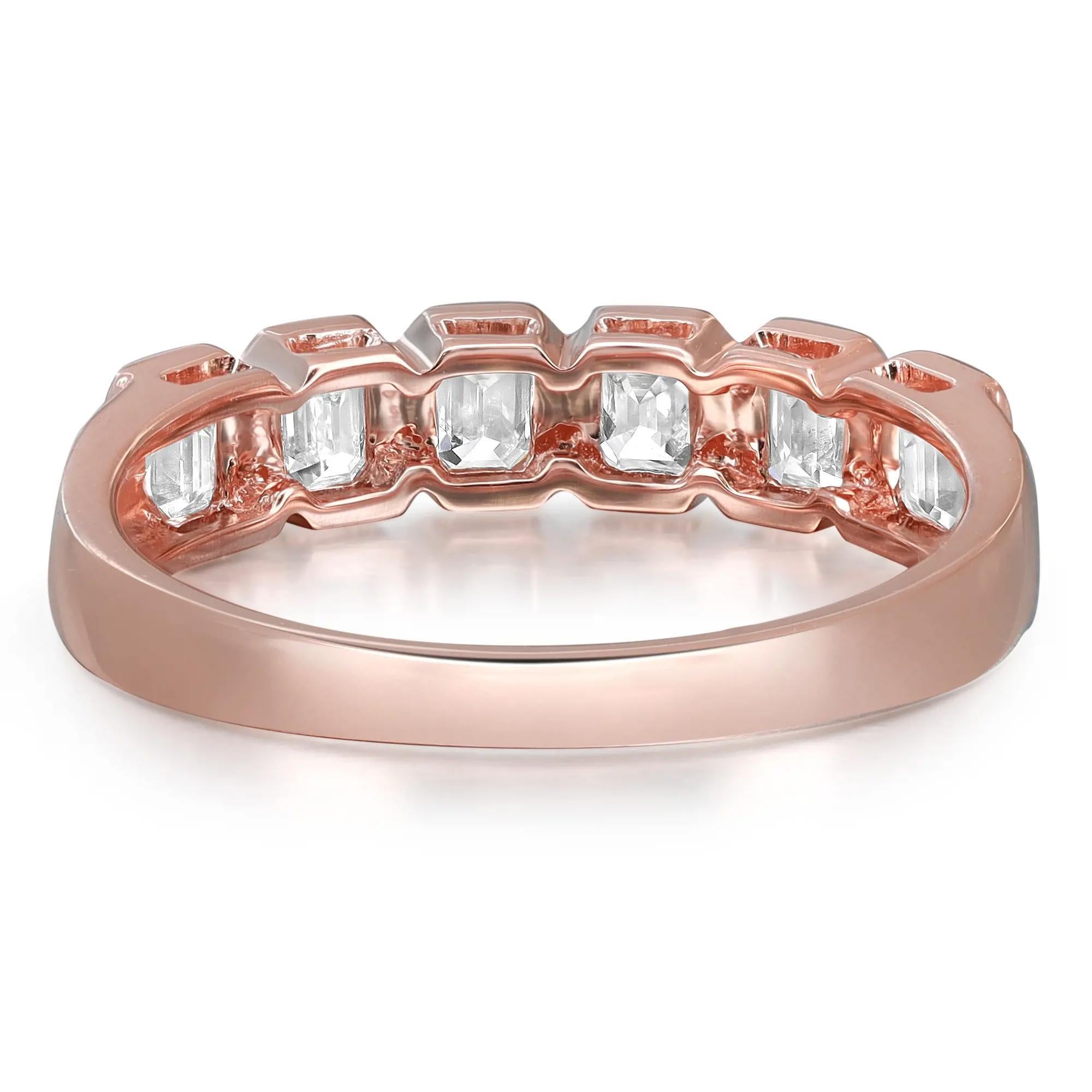Modern 0.90cttw Bezel Set Emerald Cut Diamond Eternity Band Ring 18k Rose Gold For Sale