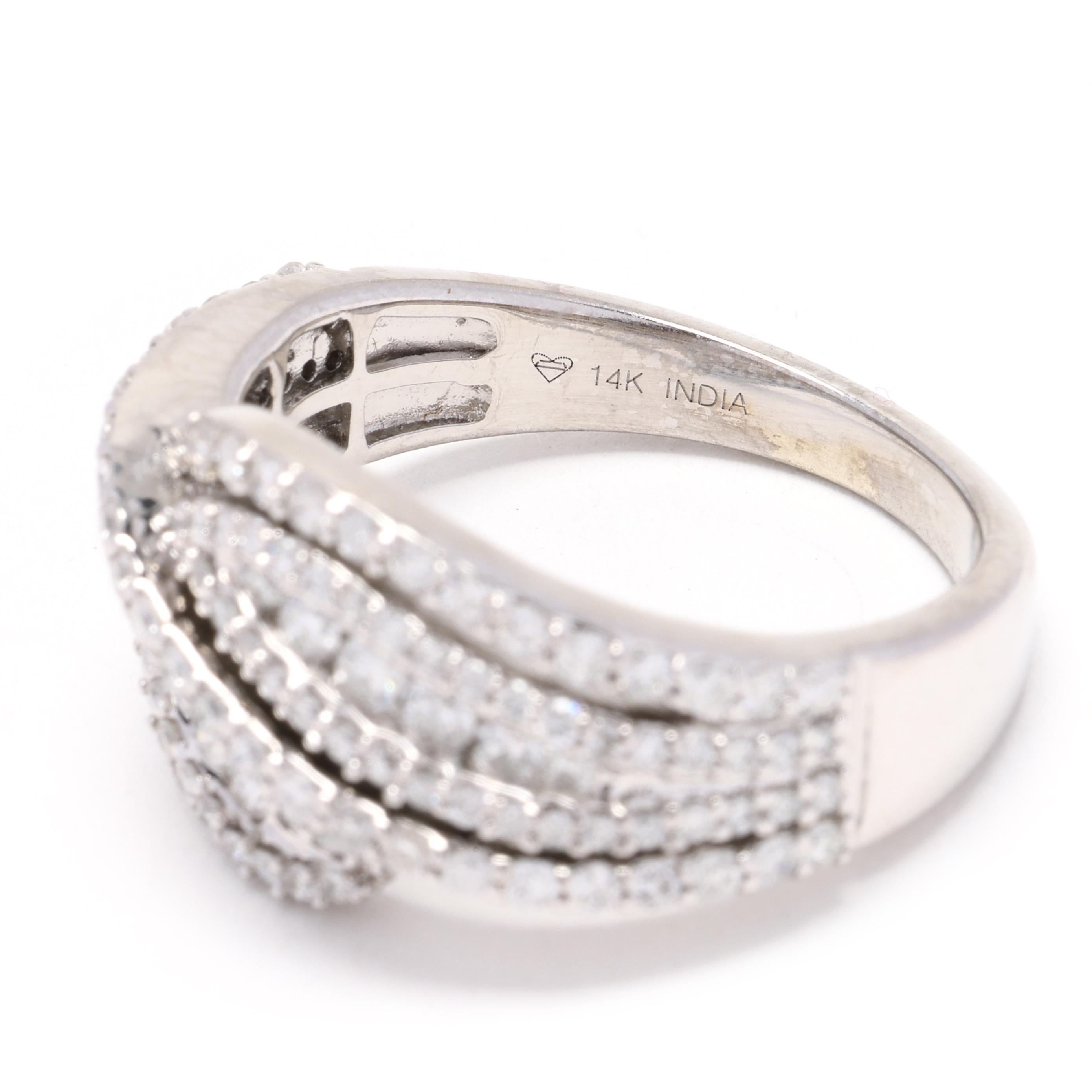 Bague à anneau torsadé en or blanc 14 carats et diamants de 0,90 carat, taille 7, déclaration  Unisexe en vente