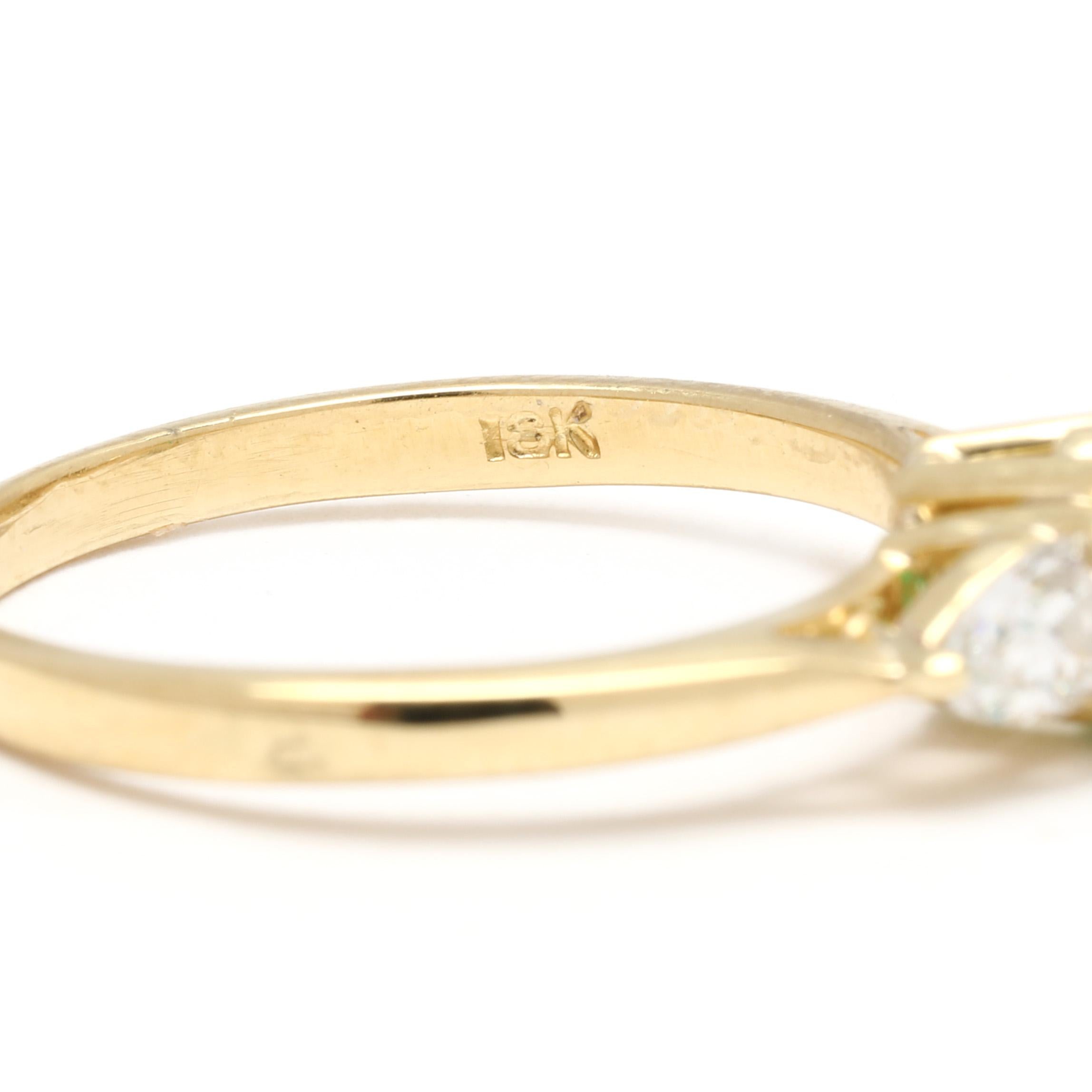  0.90ctw Diamond and Emerald Three Stone Ring, 18k Yellow Gold, Ring Size 6.75 Unisexe 