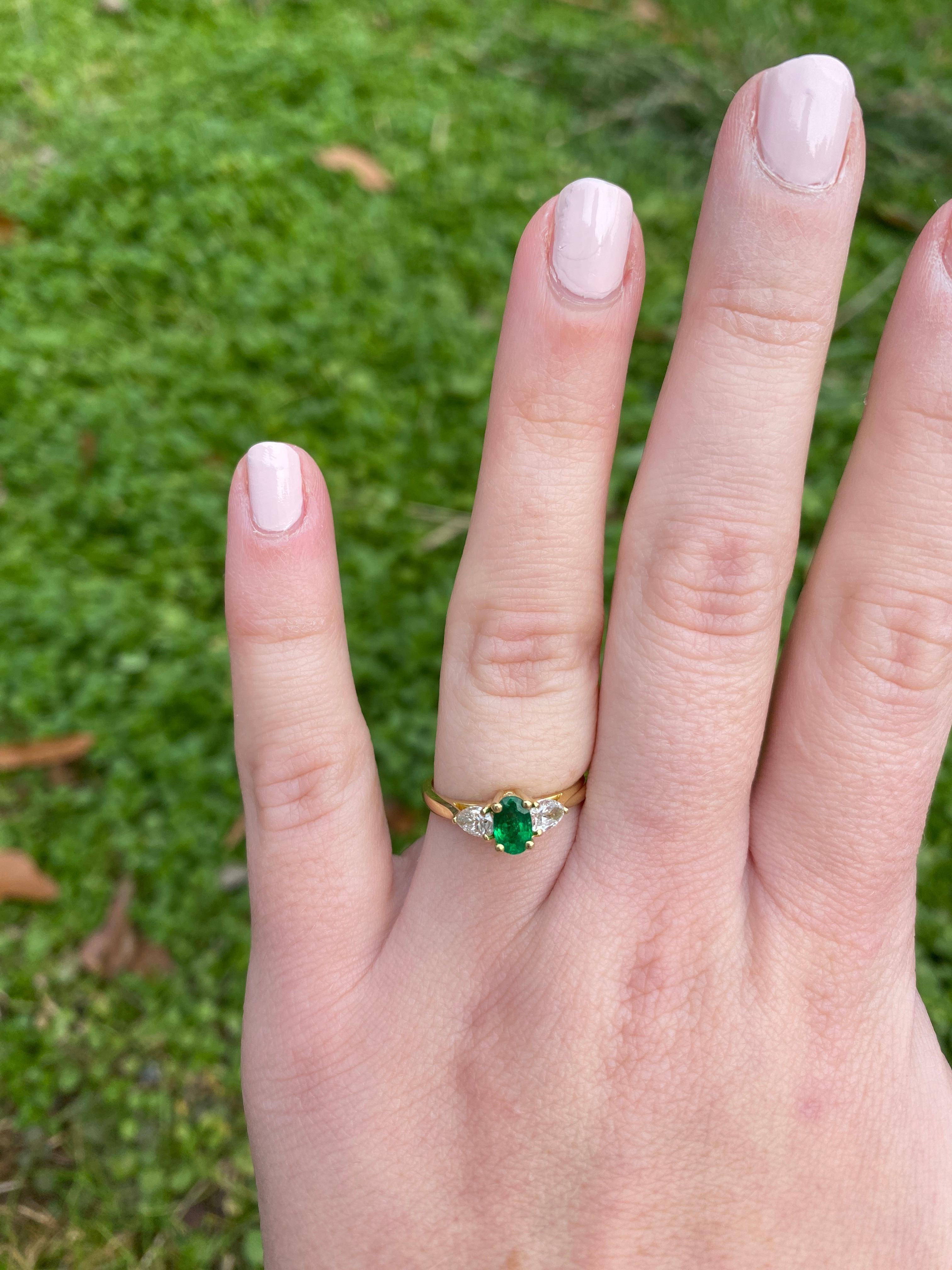 0.90ctw Diamond and Emerald Three Stone Ring, 18k Yellow Gold, Ring Size 6.75 3