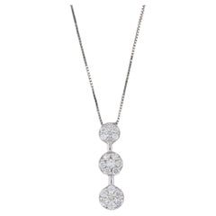 Collana con ciondolo a grappoli di diamanti da 0,90ctw in oro bianco 14k Collana con catena a scatola da 18"