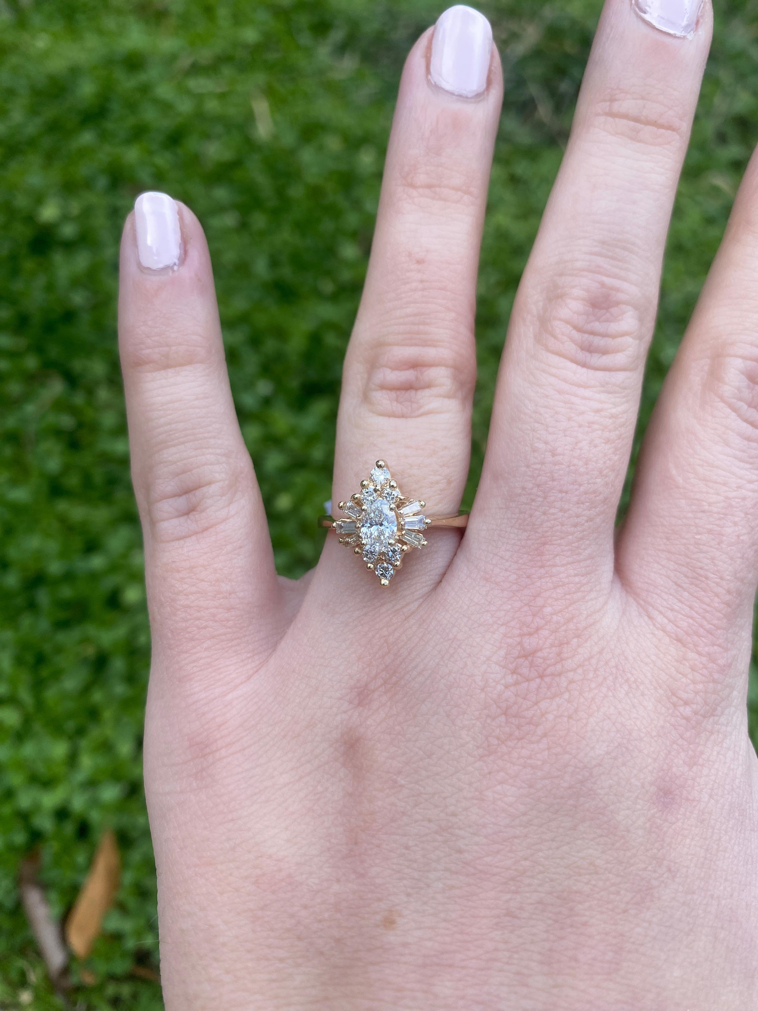 Bague navette en or jaune 14 carats avec diamants de 0,90 carat, taille de bague 6,75, grappe de diamants en vente 4