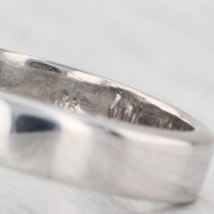 Anello a grappolo con diamanti da 0,90 carati in oro bianco 18 carati Misura 8,25 Cocktail in vendita 3