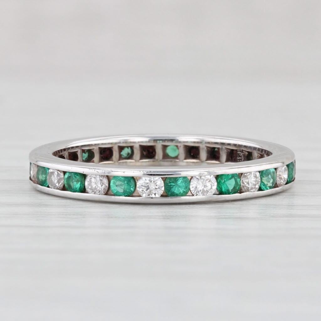 0.90ctw Emerald Diamond Eternity Band 14k White Gold Size 6.75 Wedding Ring In Good Condition In McLeansville, NC