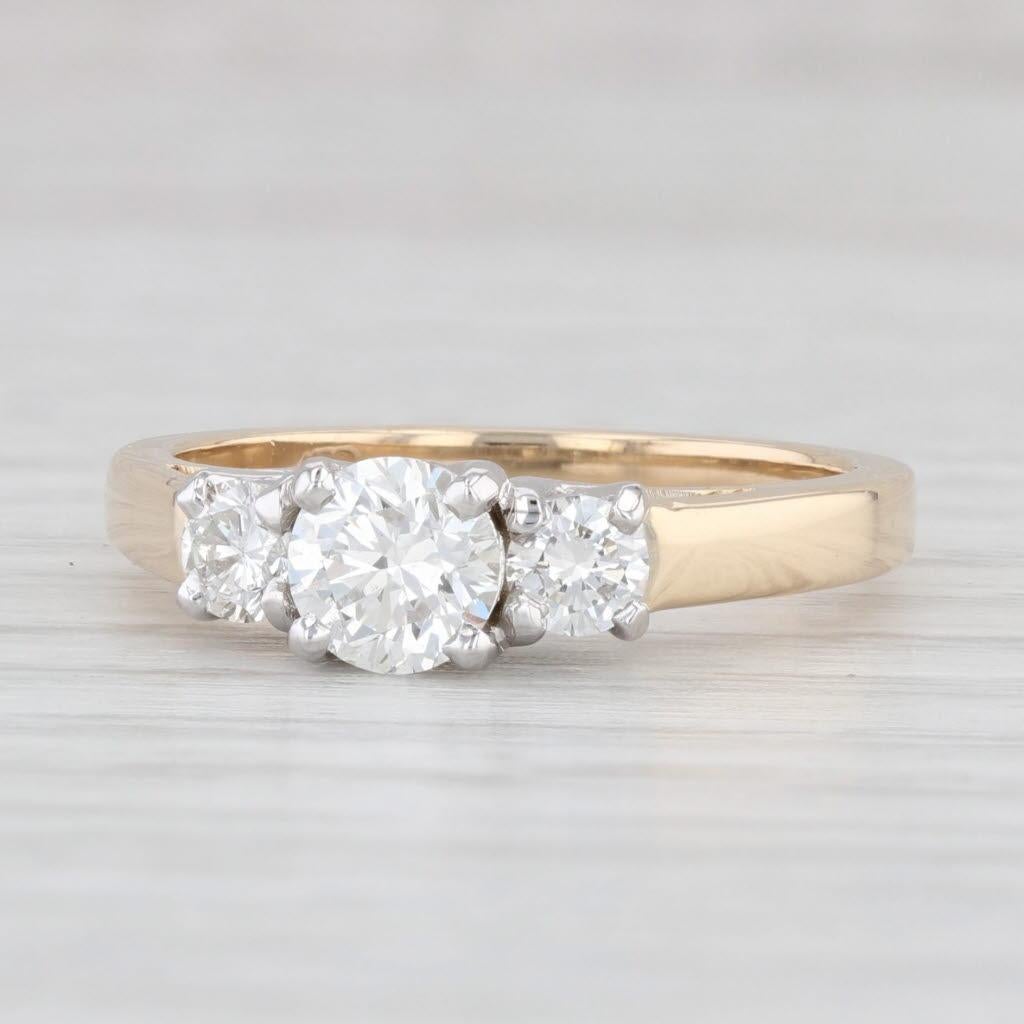 Informazioni sulla gemma:
- Diamante Nature -
Carati - 0,60ctw
Taglio - Brillante rotondo
Colore - I - J
Chiarezza - SI1 
Si prega di notare che ci sono inclusioni che raggiungono la superficie.

- Diamanti naturali -
Carati totali - 0,30ctw
Taglio