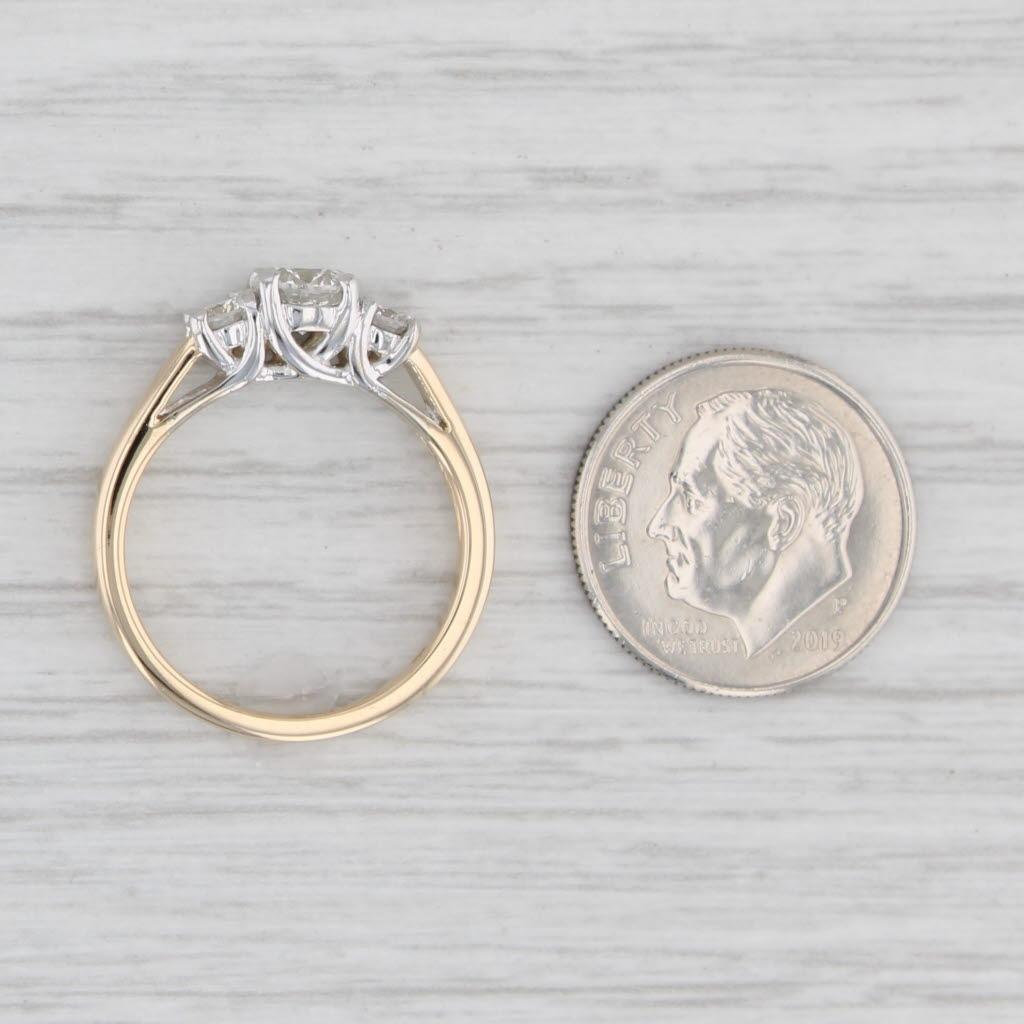 Anello di fidanzamento a 3 pietre rotonde da 0,90ctw in oro giallo 14k, misura 6,75 2