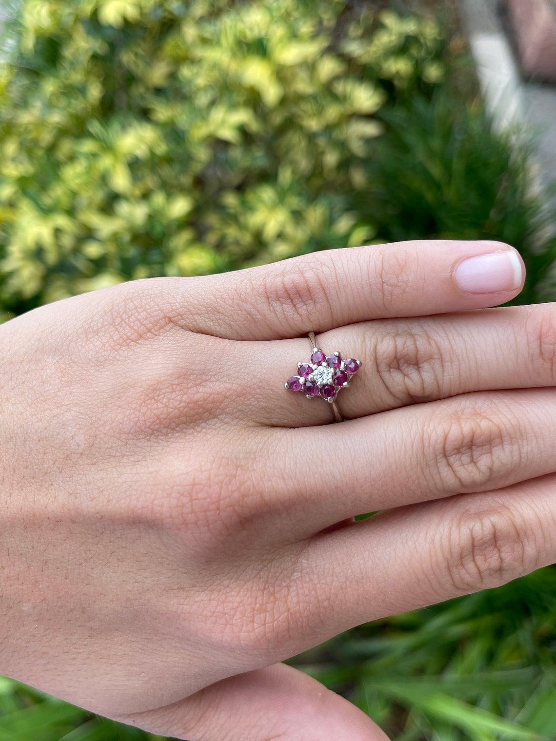 0.90tcw 14K Natural Ruby & Diamond Vintage Cocktail Ring In New Condition For Sale In Jupiter, FL