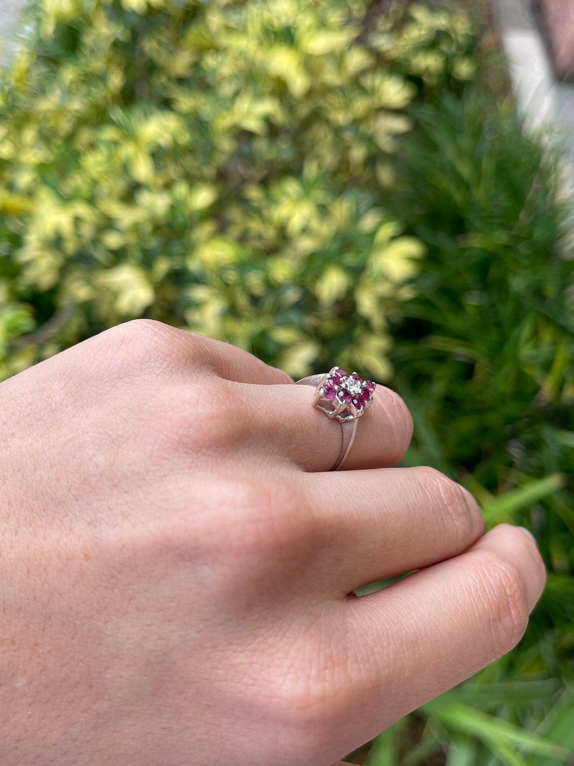 0.90tcw 14K Natural Ruby & Diamond Vintage Cocktail Ring For Sale 1