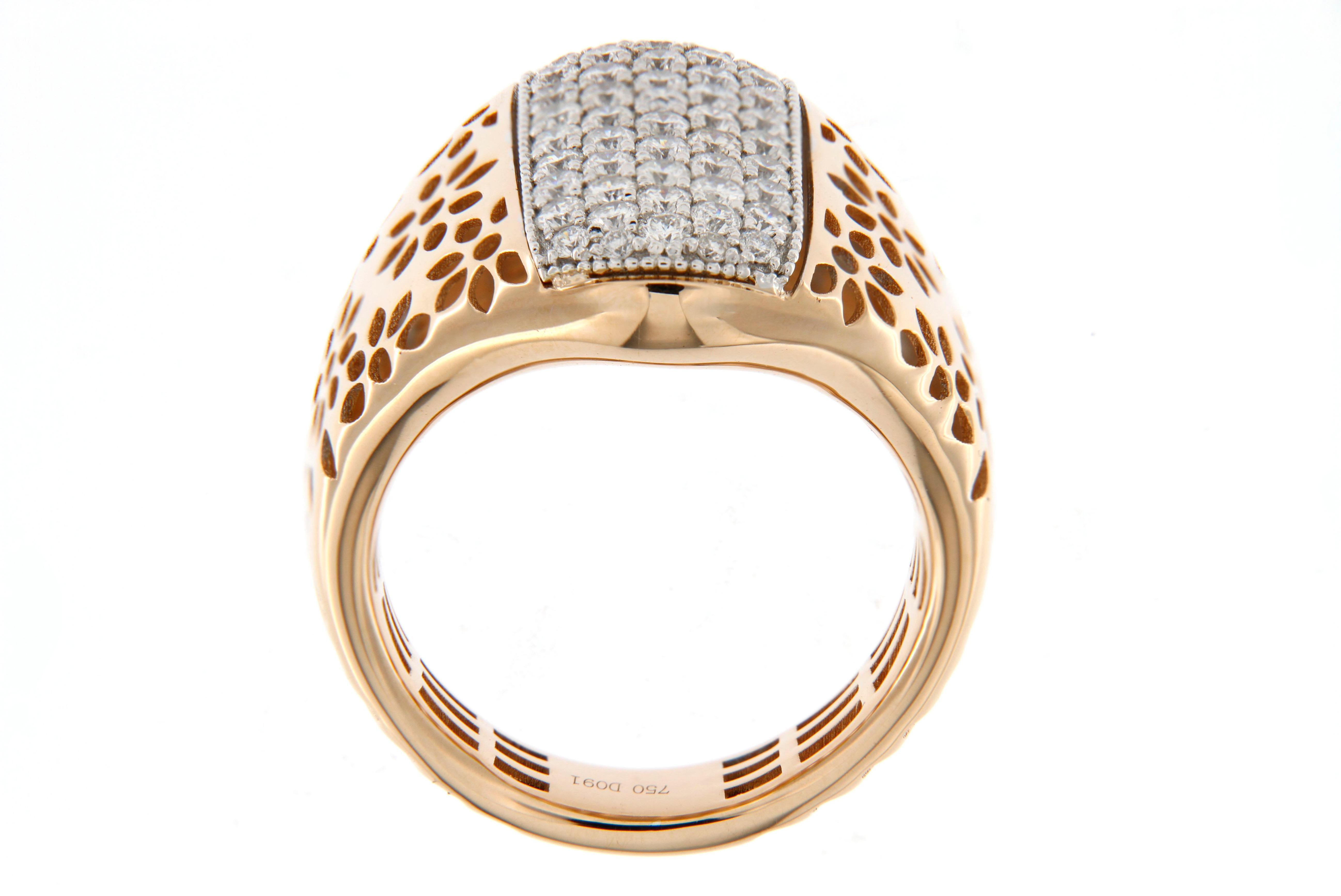 Modern 0.91 Carat Fancy Diamond Dress Ring in 18K Rose Gold For Sale
