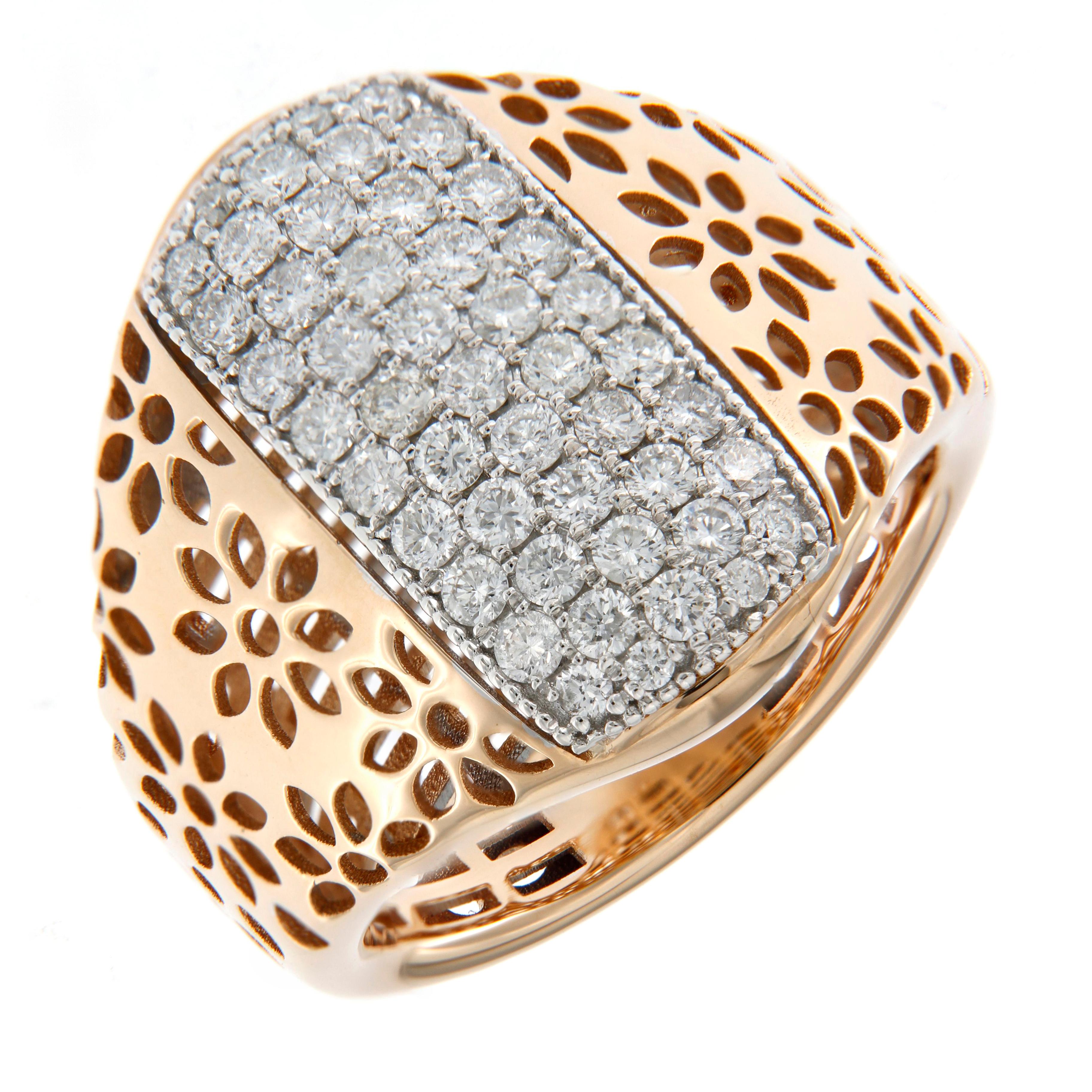 Round Cut 0.91 Carat Fancy Diamond Dress Ring in 18K Rose Gold For Sale