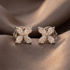 18 Karat White Gold 0.91 Carat Marquise Diamond Flower Stud Earrings
