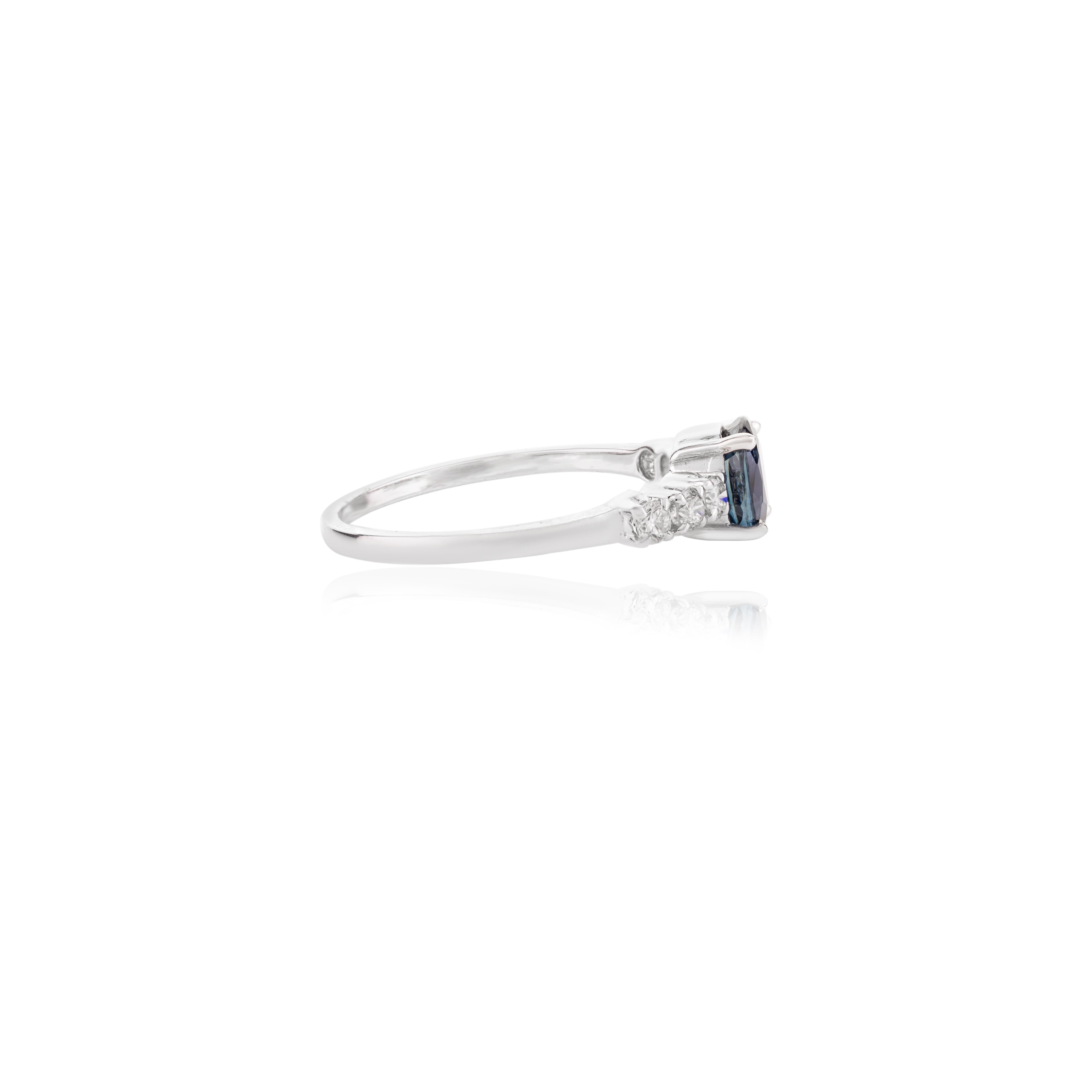 For Sale:  0.91 Carat Natural Blue Sapphire and Diamond Ring in 14k Solid White Gold 3