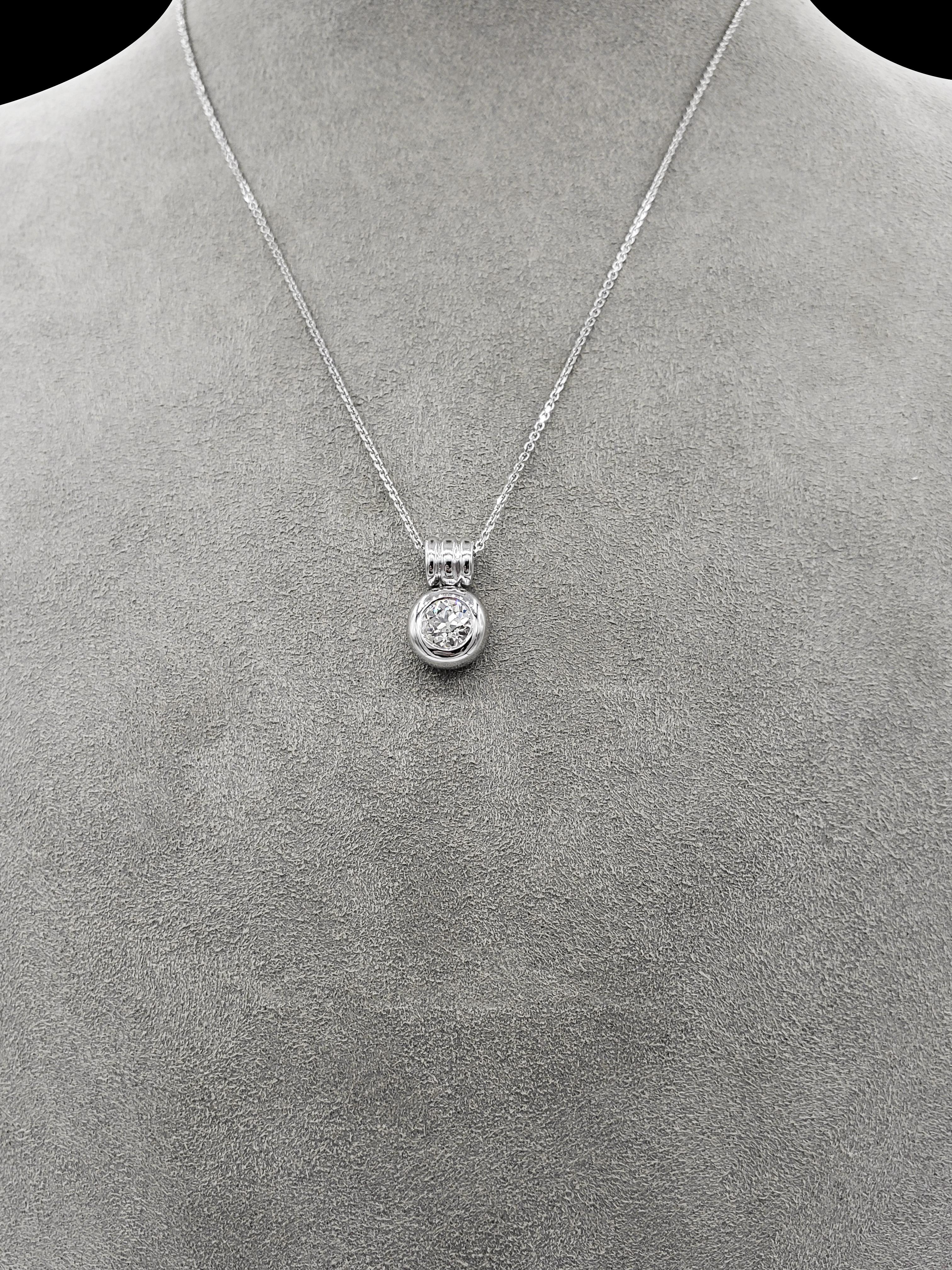 Contemporary Roman Malakov, 0.91 Carat Round Diamond Bezel Pendant Necklace