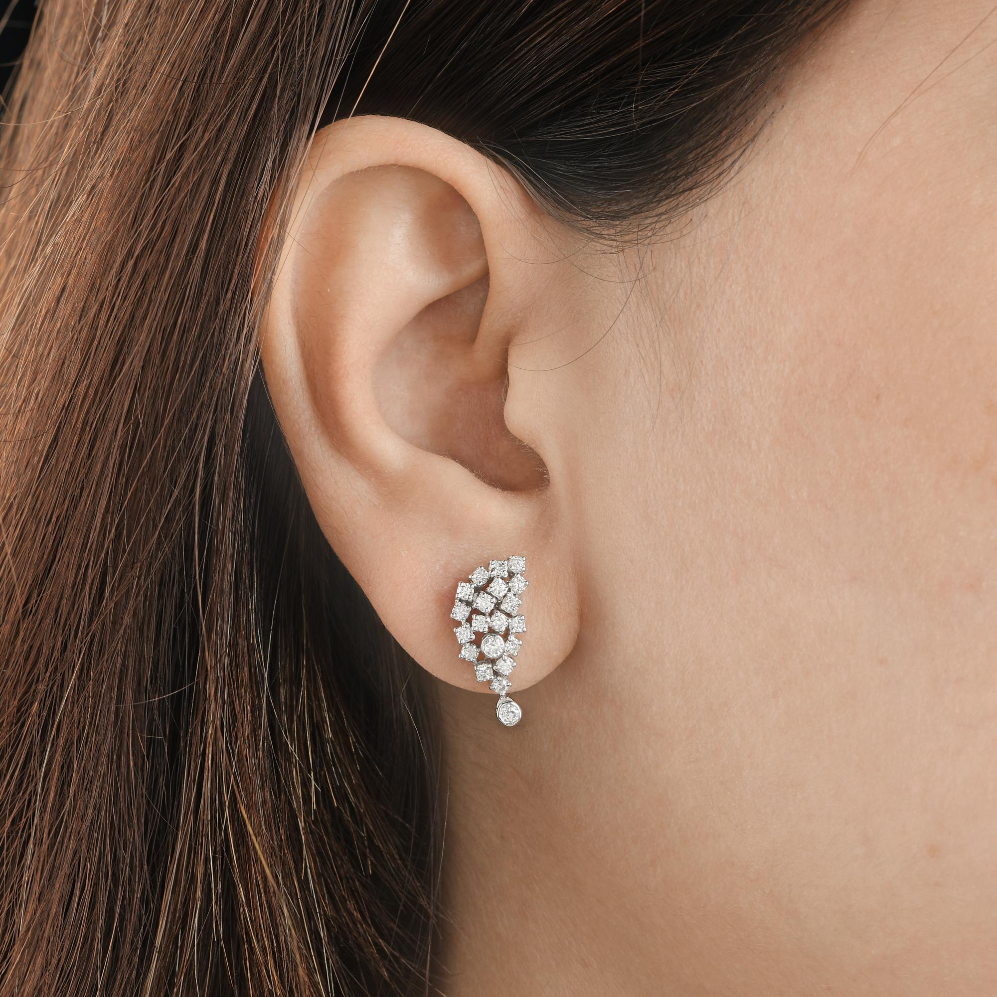 Round Cut 0.91 Carat SI Clarity HI Color Diamond Earrings 18 Karat White Gold Fine Jewelry For Sale