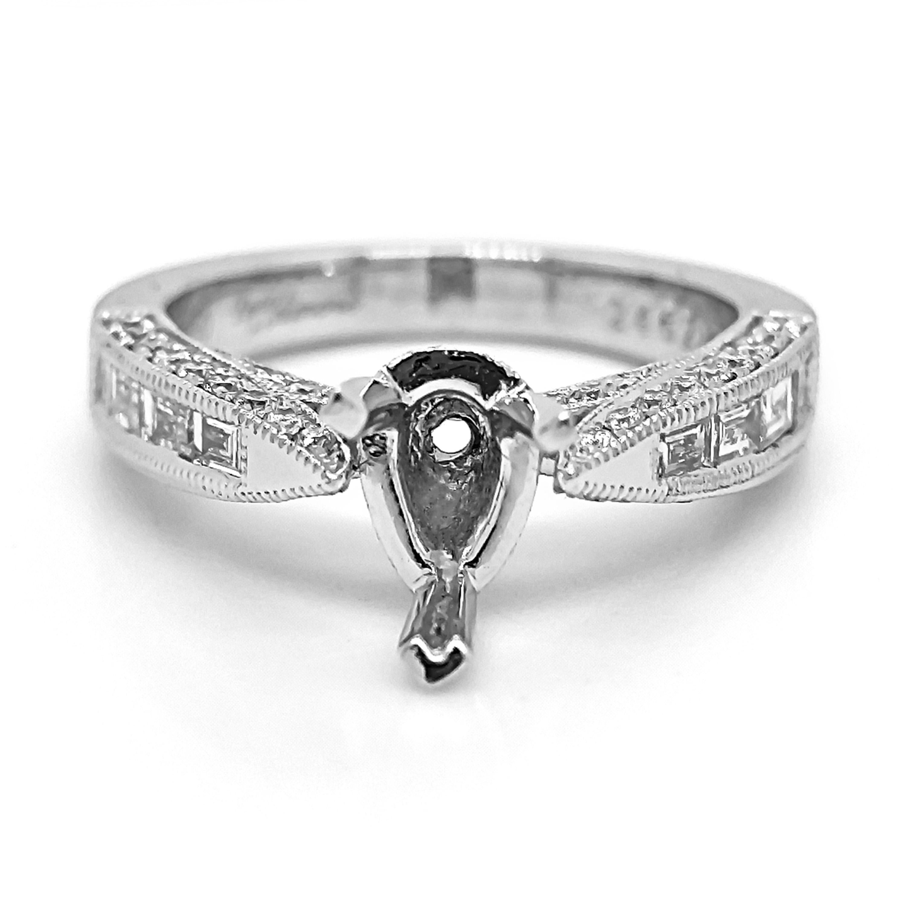 Mixed Cut 0.91 Carat White Diamond White Gold Ring For Sale