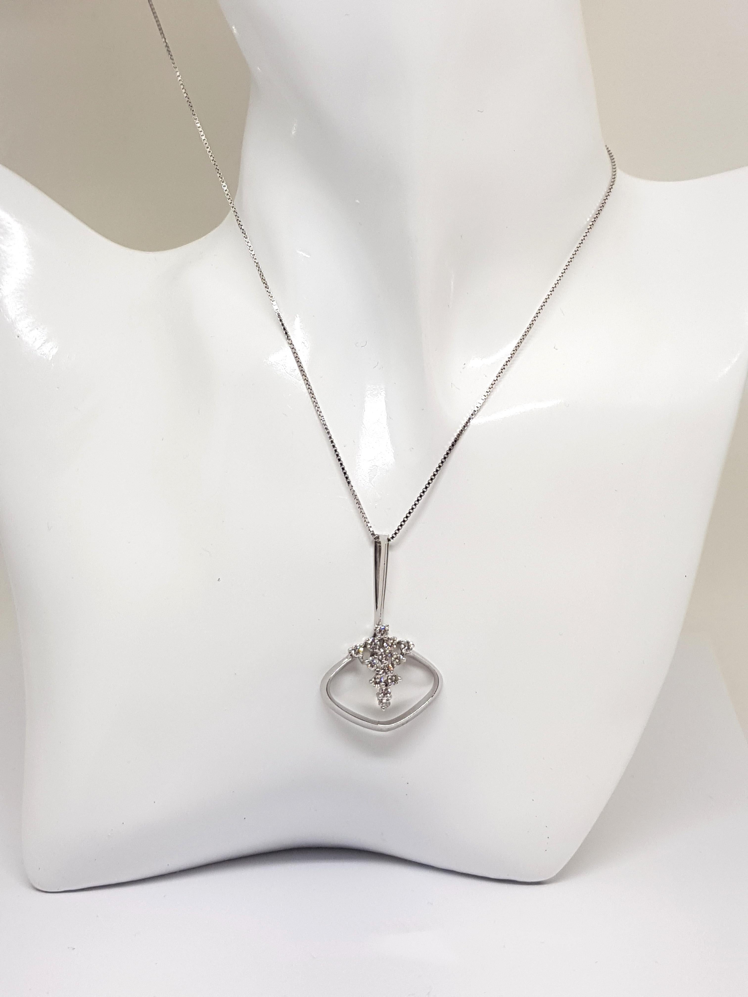 Contemporary 0.91 Carat White Gold Necklace Diamond Pendant