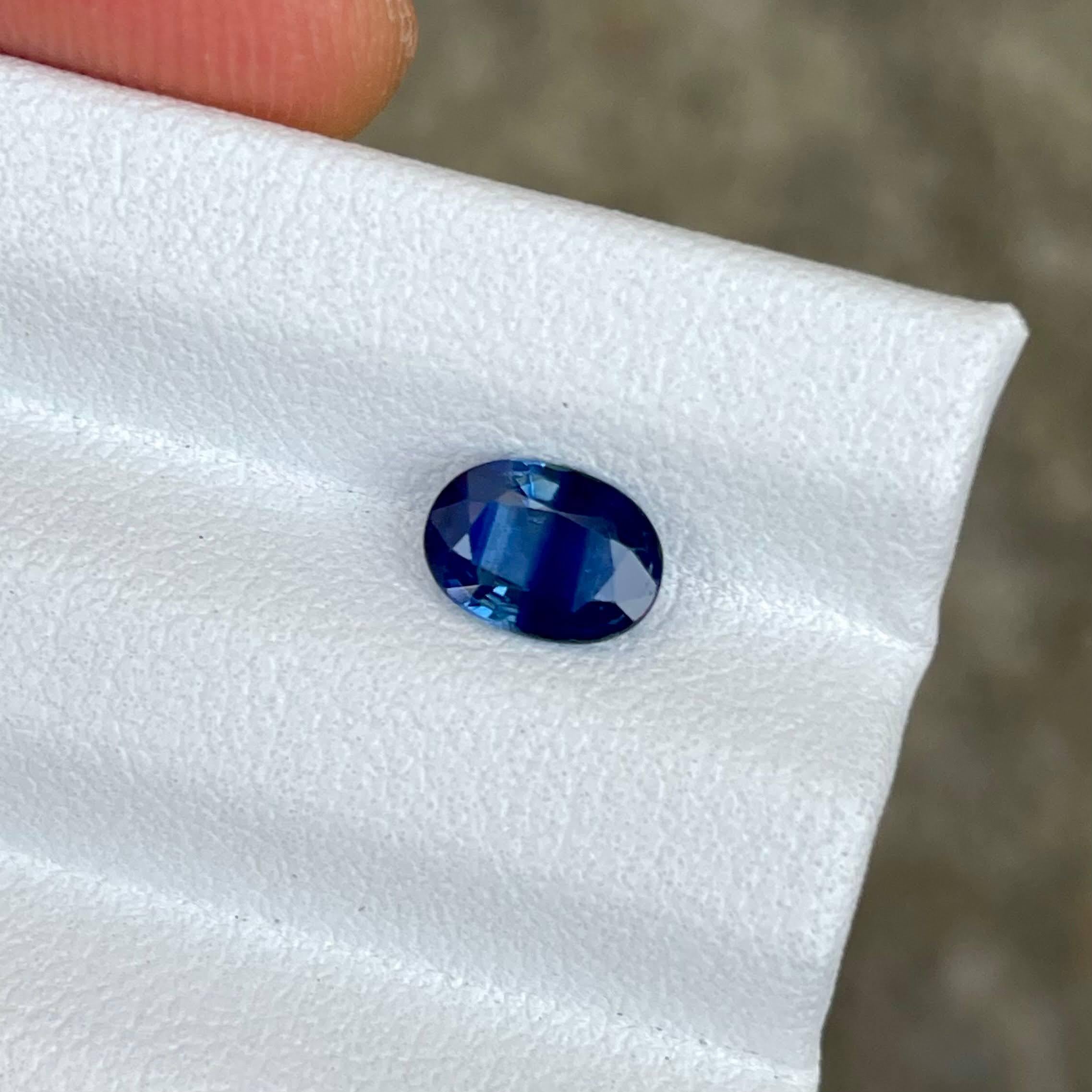 0,91 Karat Bi Farbe Saphir Stein Oval Schliff Natürlicher Sri Lankanischer Edelstein (Ovalschliff) im Angebot
