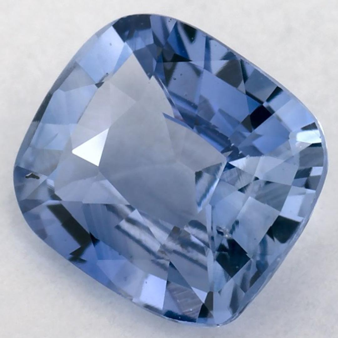 Una pietra natale di settembre molto preziosa con un delizioso colore blu. Si ritiene che portino fortuna e fortuna alla vita.

Esplora la vivace collezione di smeraldi, rubini e zaffiri nel nostro negozio, disponibili come gemme sciolte e