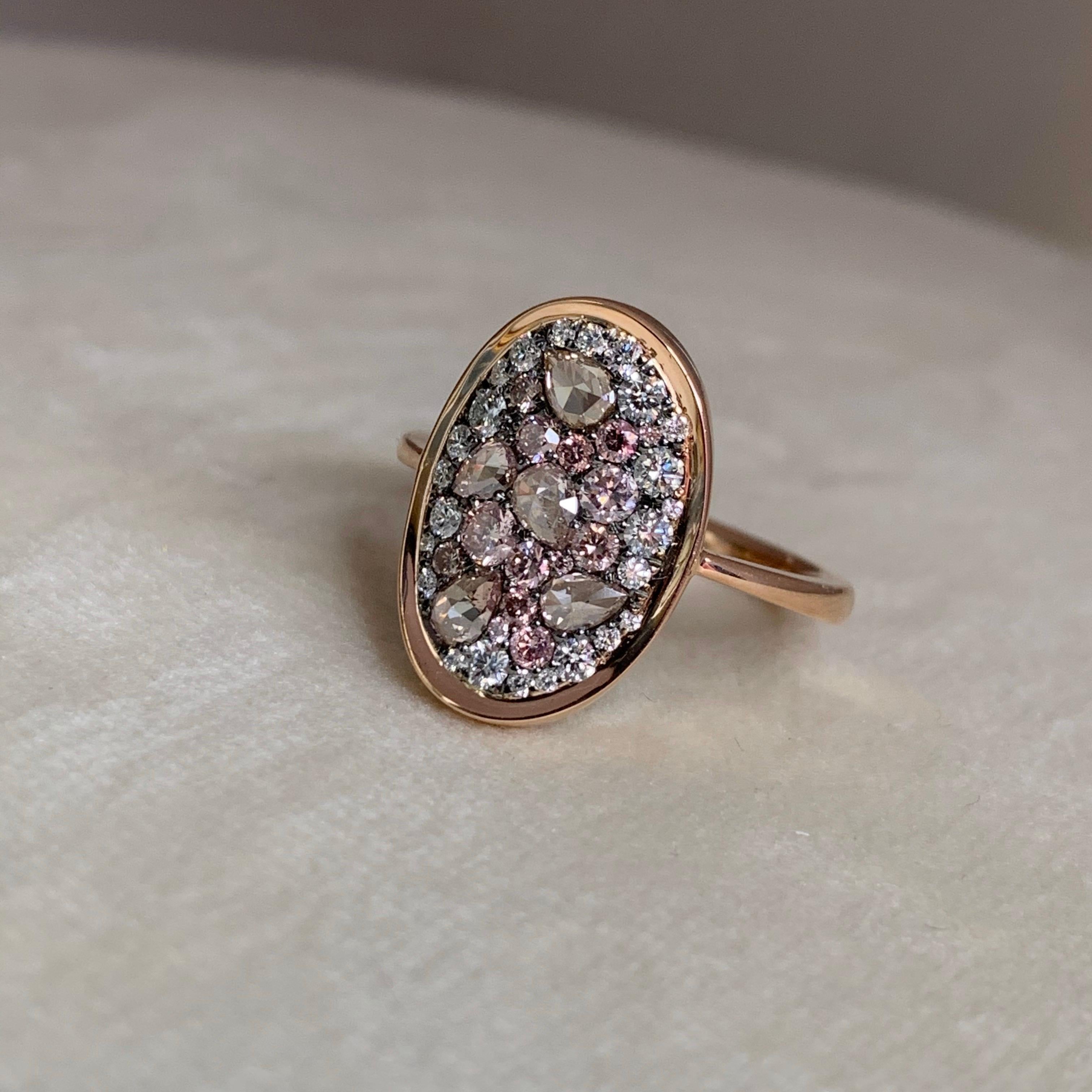 Contemporary 0.915 Carat Fancy Pink Rose-Cut Fancy Pink and White Diamond Pave Ring