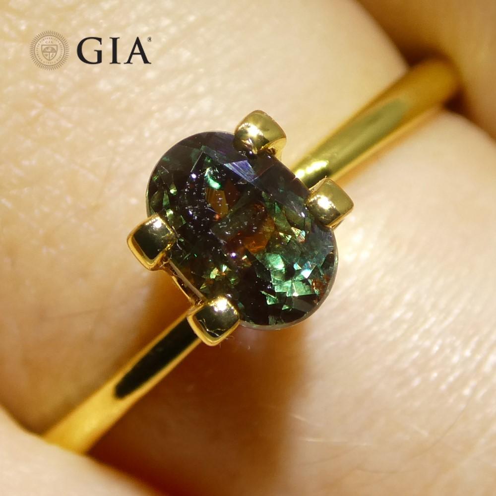 0,91 ct Alejandrita ovalada de color azul verdoso a púrpura rojizo certificada por la GIA de Madagascar Un Corte oval en venta
