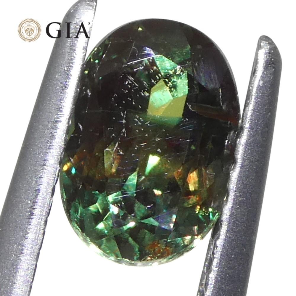0,91 ct Alejandrita ovalada de color azul verdoso a púrpura rojizo certificada por la GIA de Madagascar Un en Nuevo estado para la venta en Toronto, Ontario