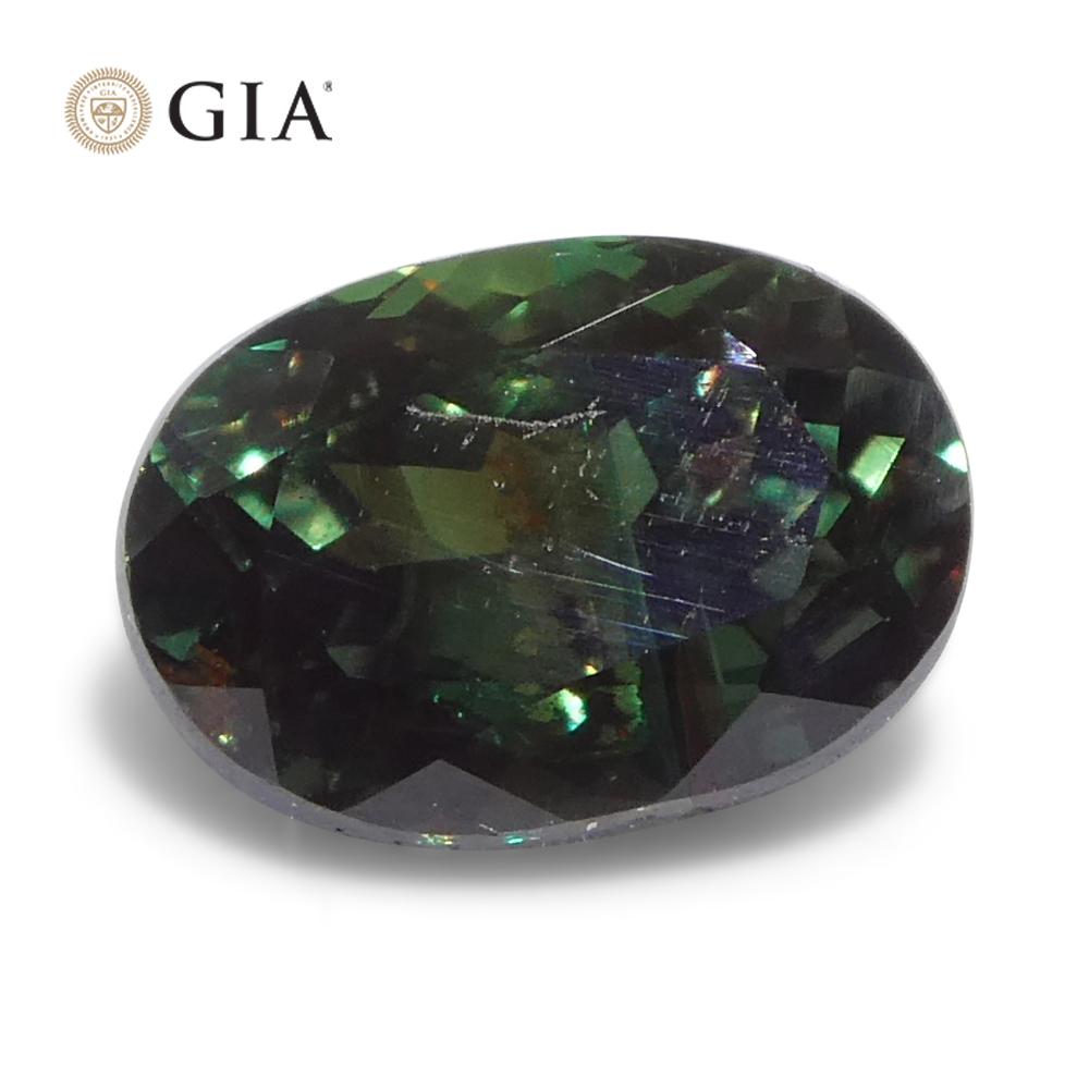 0,91 ct Alejandrita ovalada de color azul verdoso a púrpura rojizo certificada por la GIA de Madagascar Un en venta 4