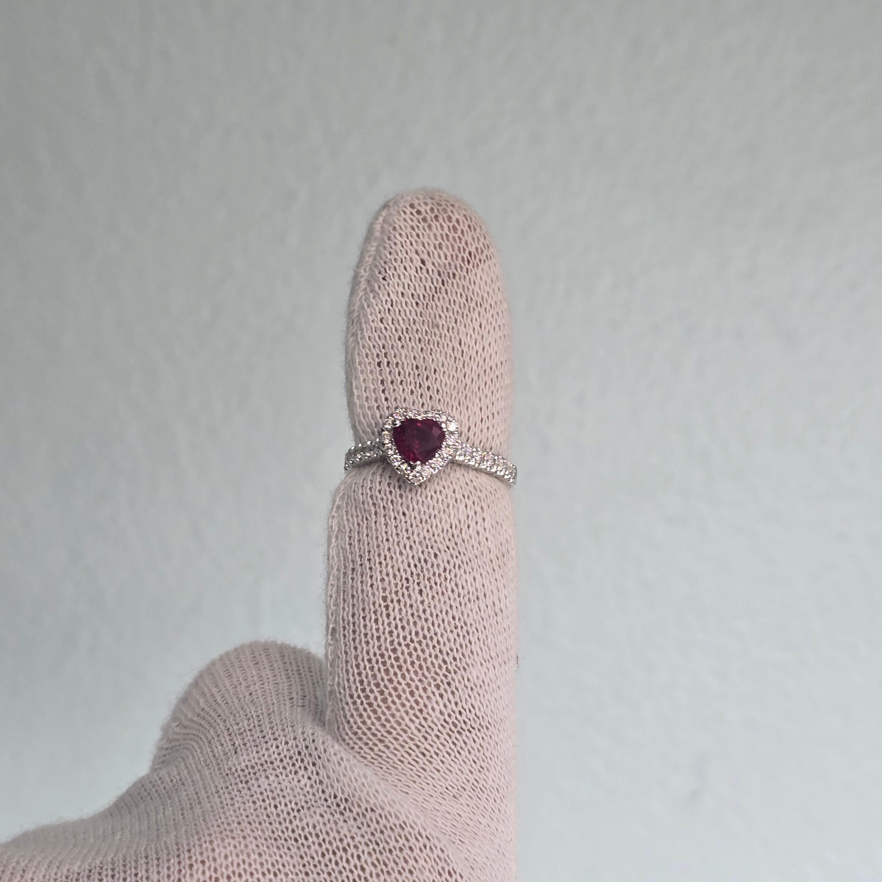 0.91ct Ruby diamond engagement ring 18KT gold UNTREATED in vendita 2