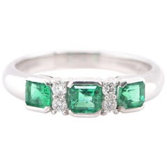 0.92 Carat Emeralds and Diamond Band Ring Set in Platinum