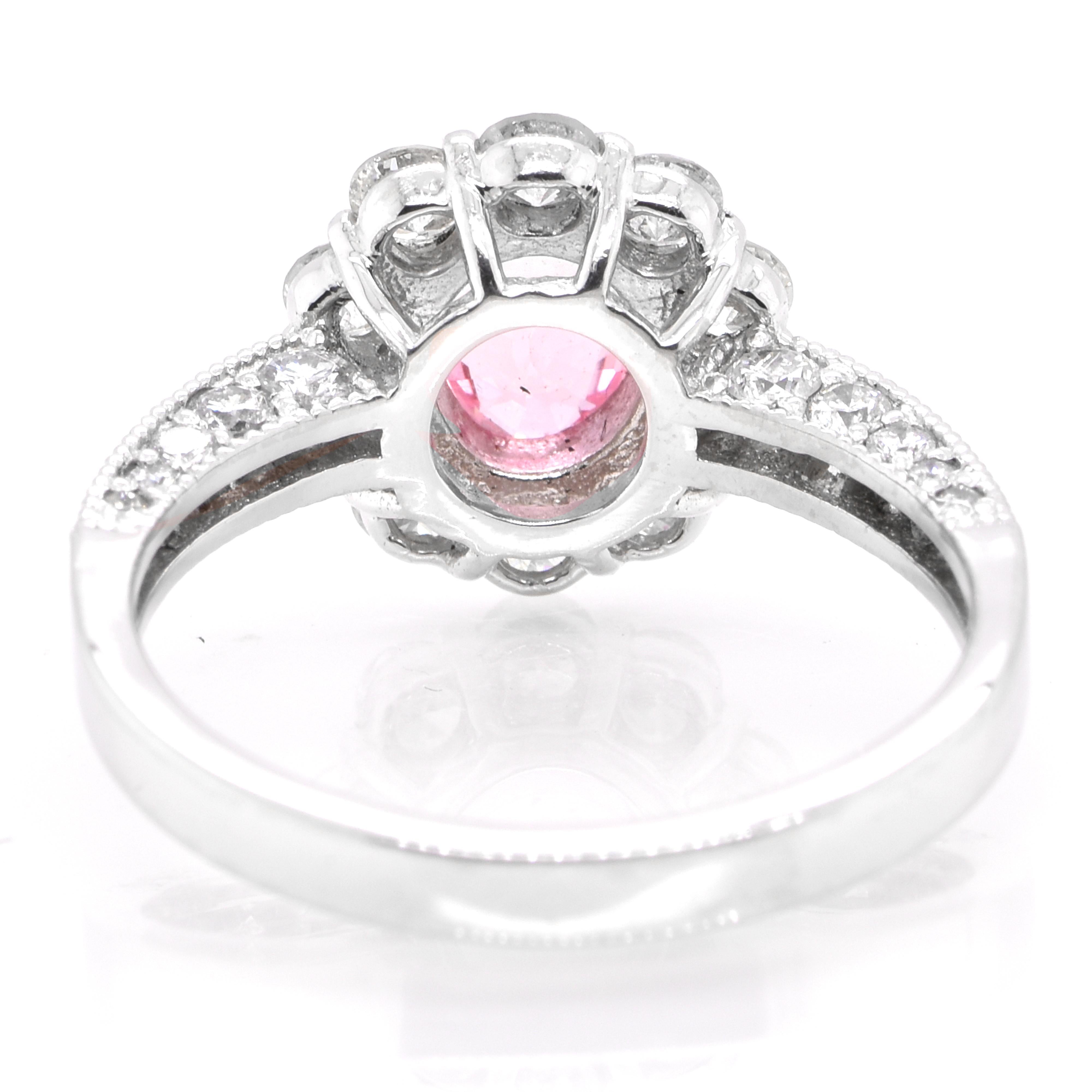 Women's or Men's 0.92 Carat Natural Padparadscha Sapphire and Diamond Ring Set in Platinum For Sale
