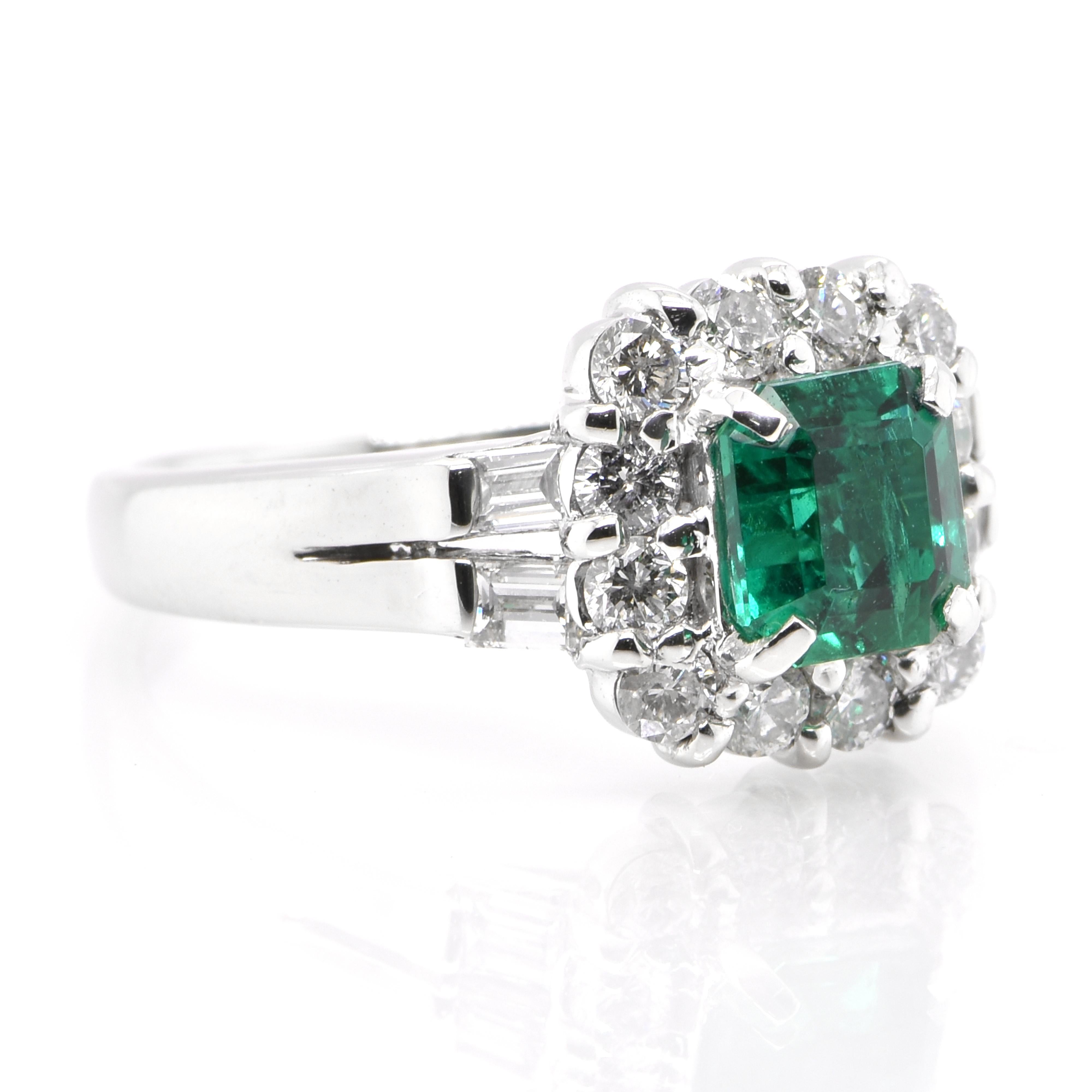 Emerald Cut 0.92 Carat Natural Vivid Green Emerald and Diamond Ring Set in Platinum